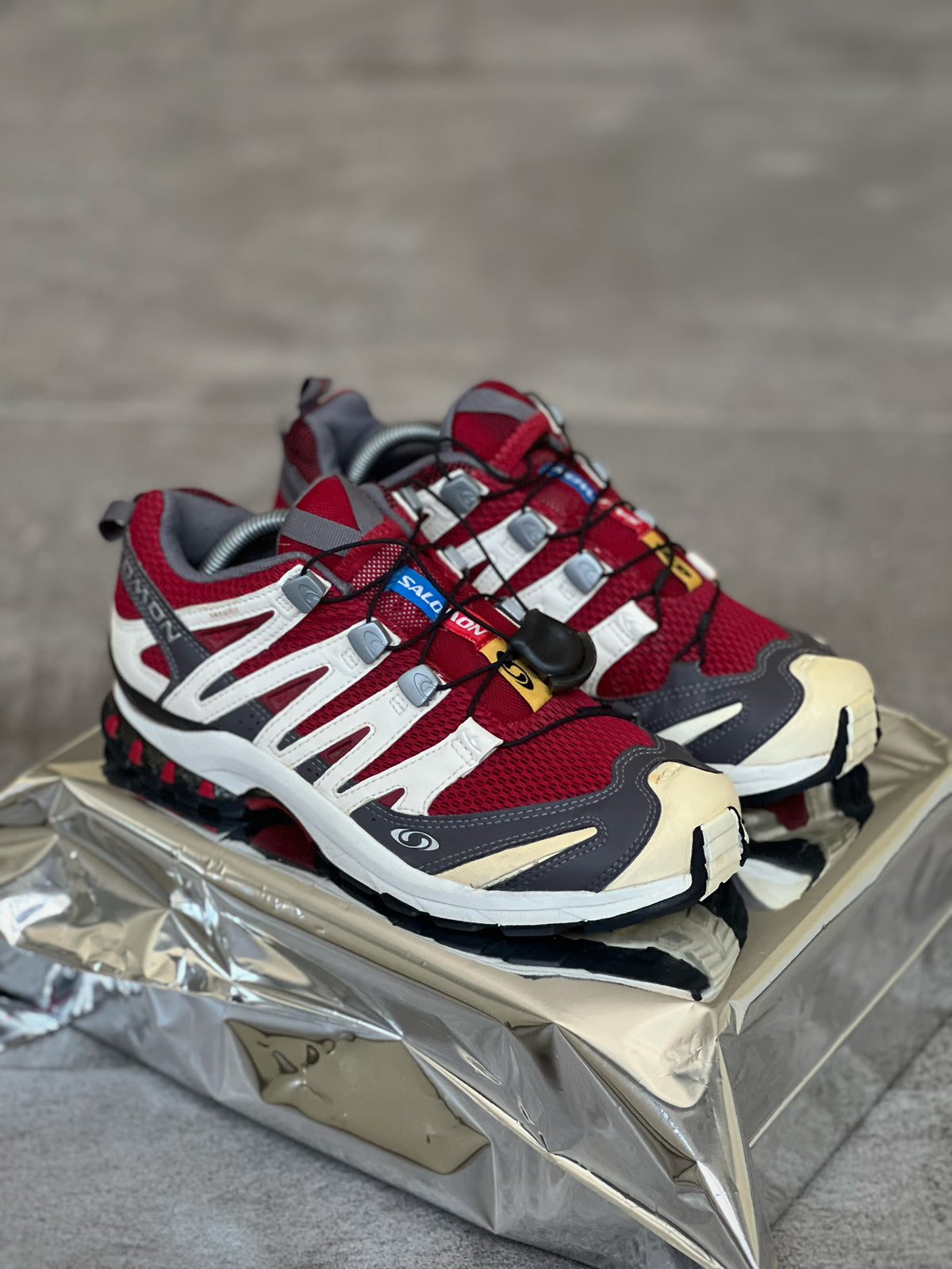 2006 Salomon Gore Tex Vtg Woman Red Mountain Style