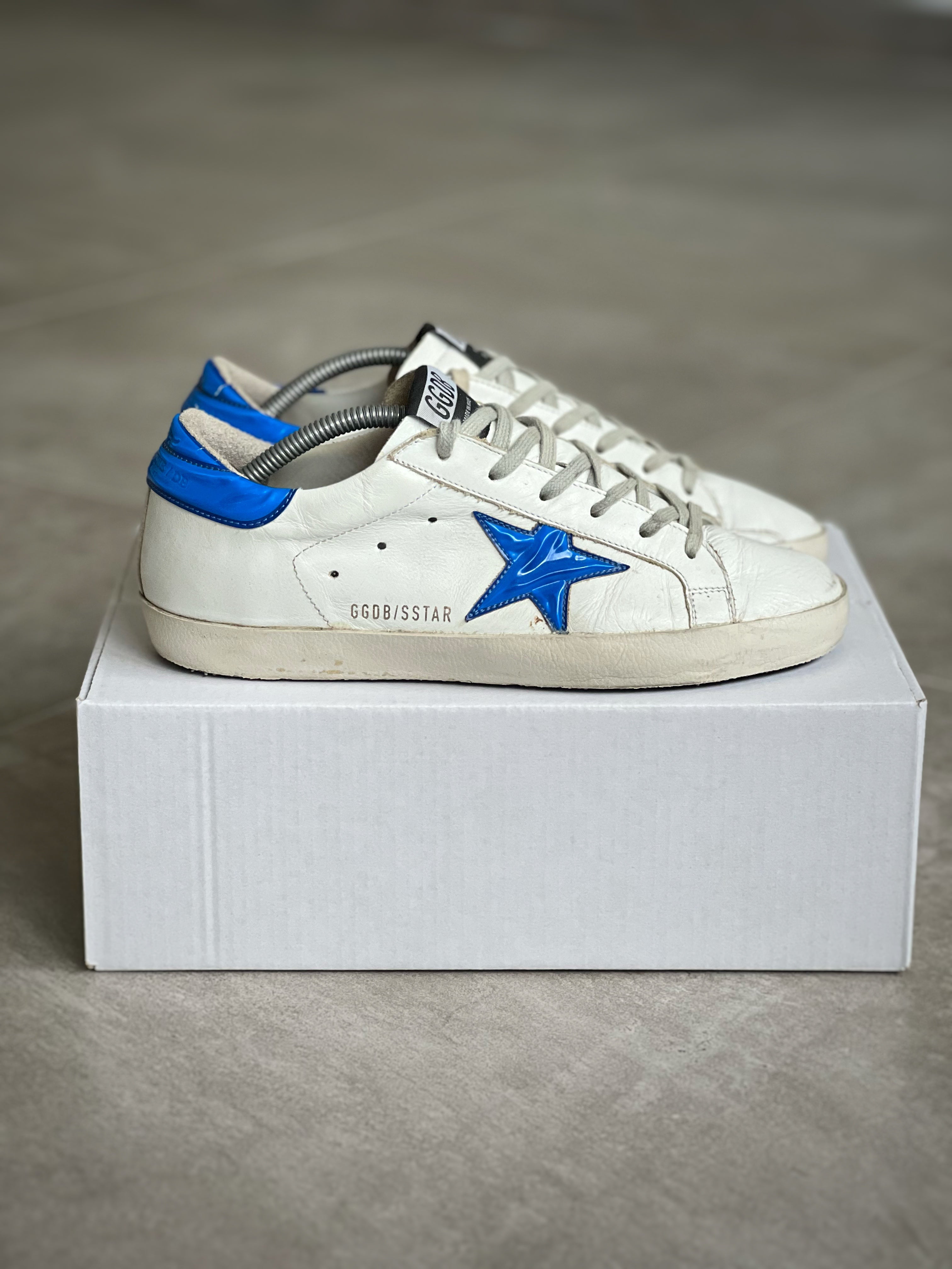 Size 38 | Classic Superstar Golden Goose Preloved