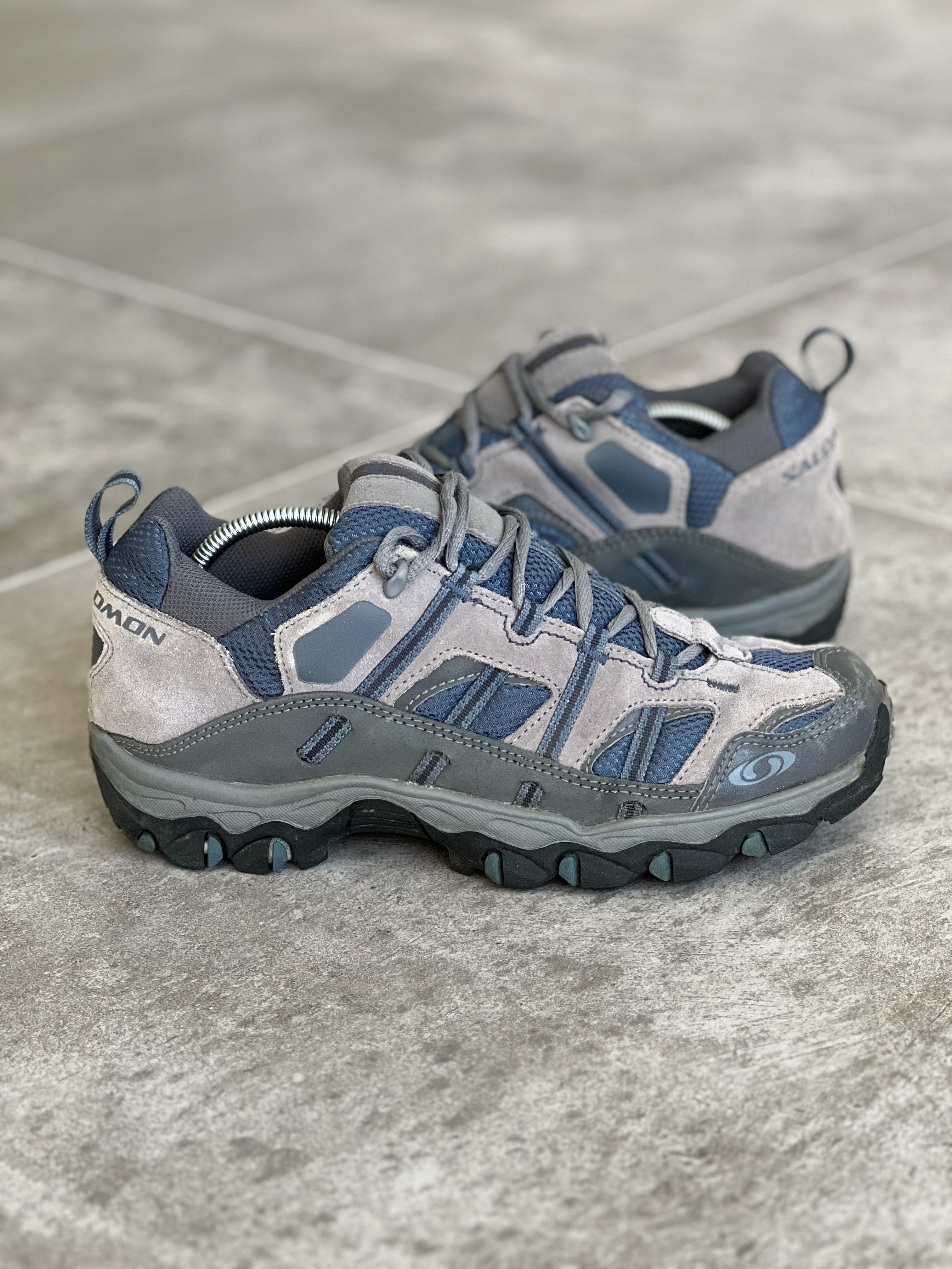 Size 40.5 | Salomon Outdoor boots y2k style