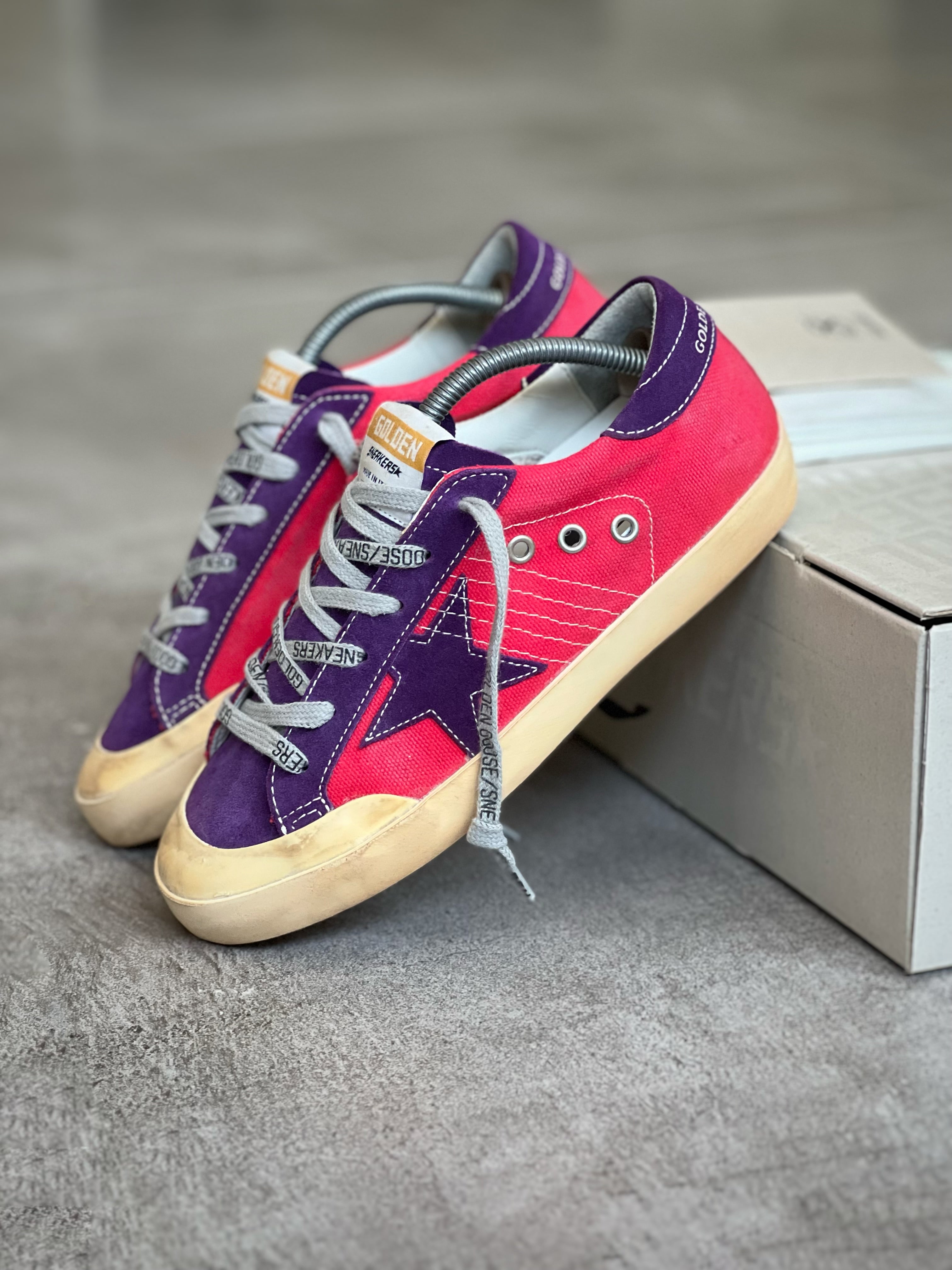 Golden Goose Superstar Woman Brand New