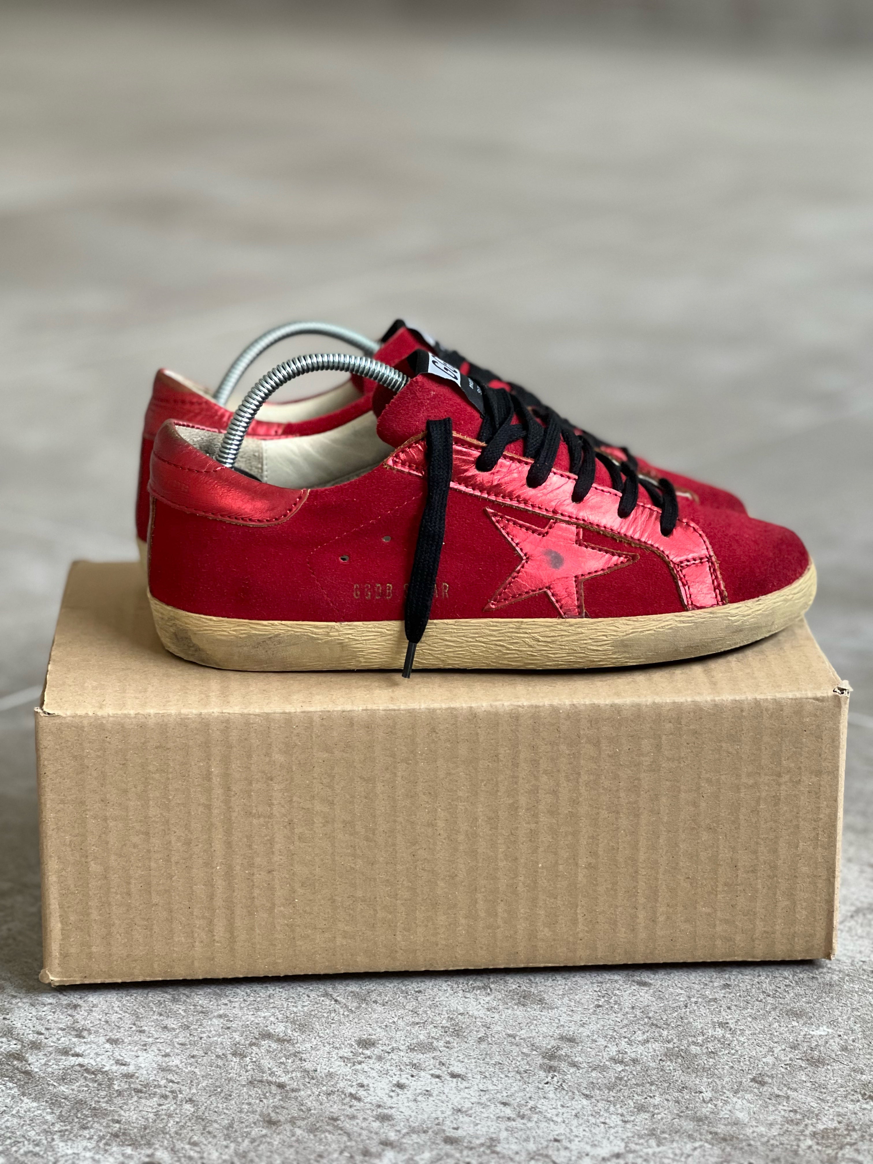 Talla 38 | All red Golden Goose Superstar