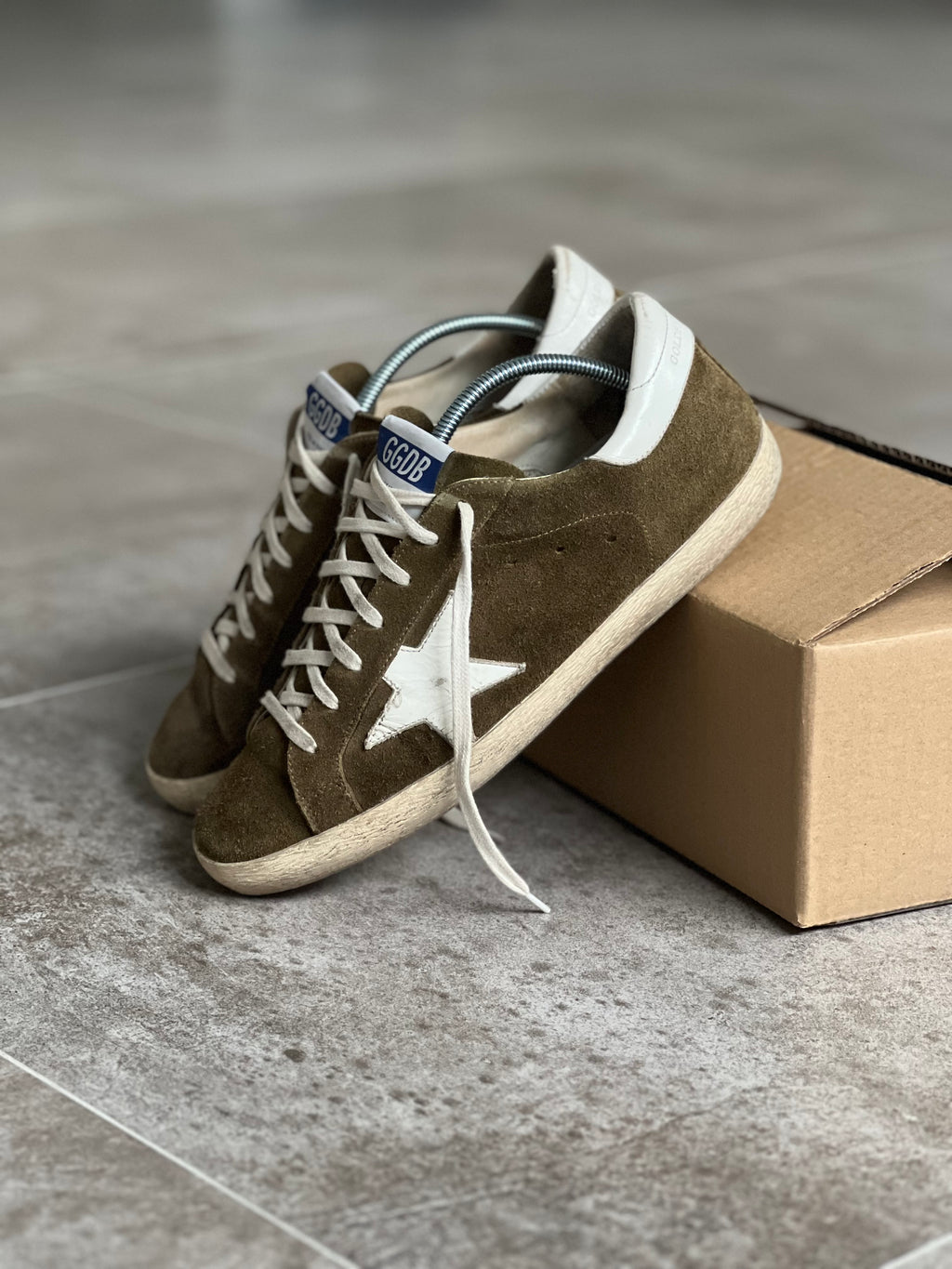 Size 40 | Golden Goose Superstar Khaki