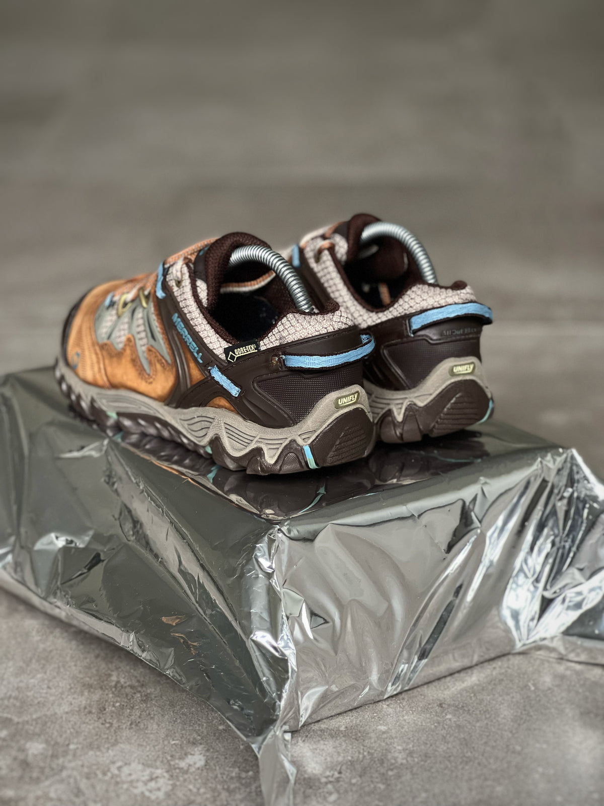 Merrell Gore Tex Outdoor Performance Mountain Style
