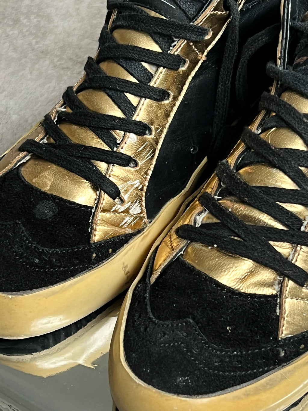 Golden Goose Mid Star Black & Gold Vintage | Records limted