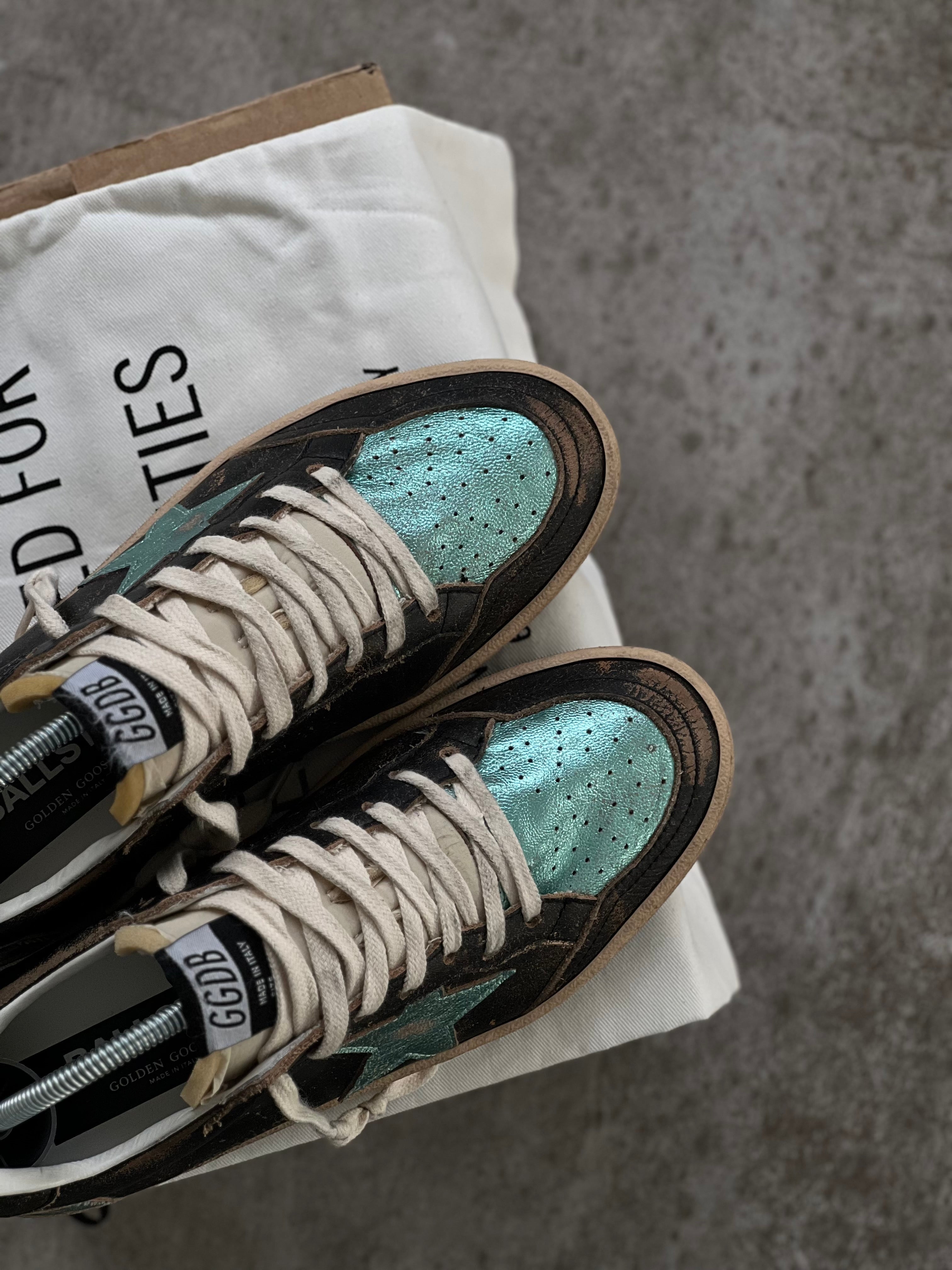 Talla 38 | Ball Star Black Edition Golden Goose