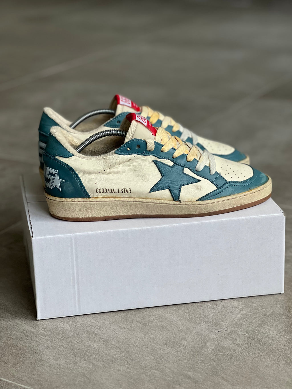 Size 40 | Golden Goose Ball Star Retro Style