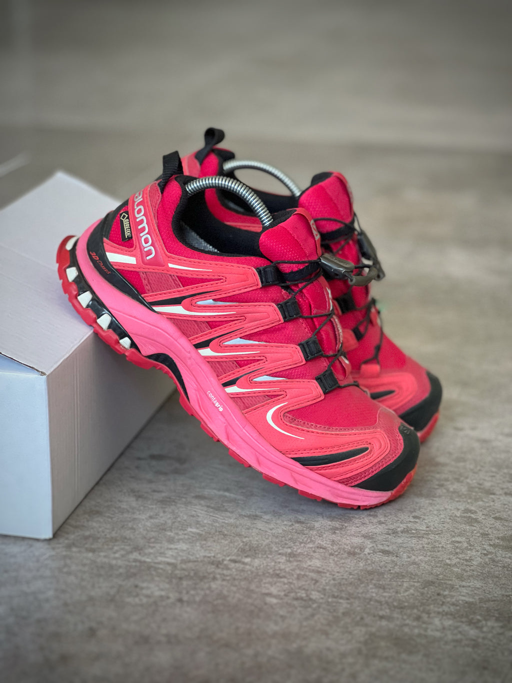 Size 7.5 | Salomon Outdoor Retro Style Pink Gore Tex Woman