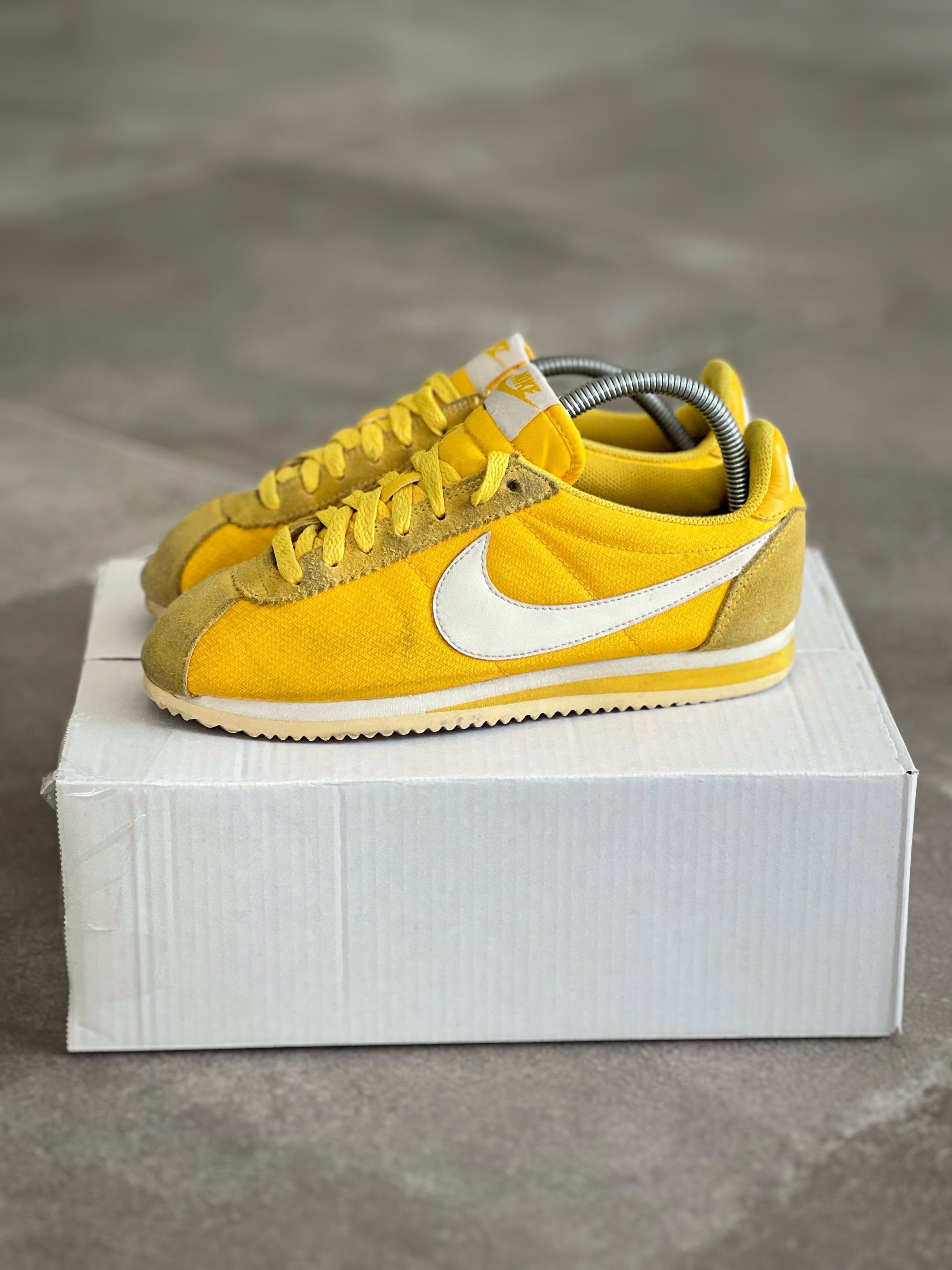 Size 38 | Nike Cortez 2000s Yellow Women