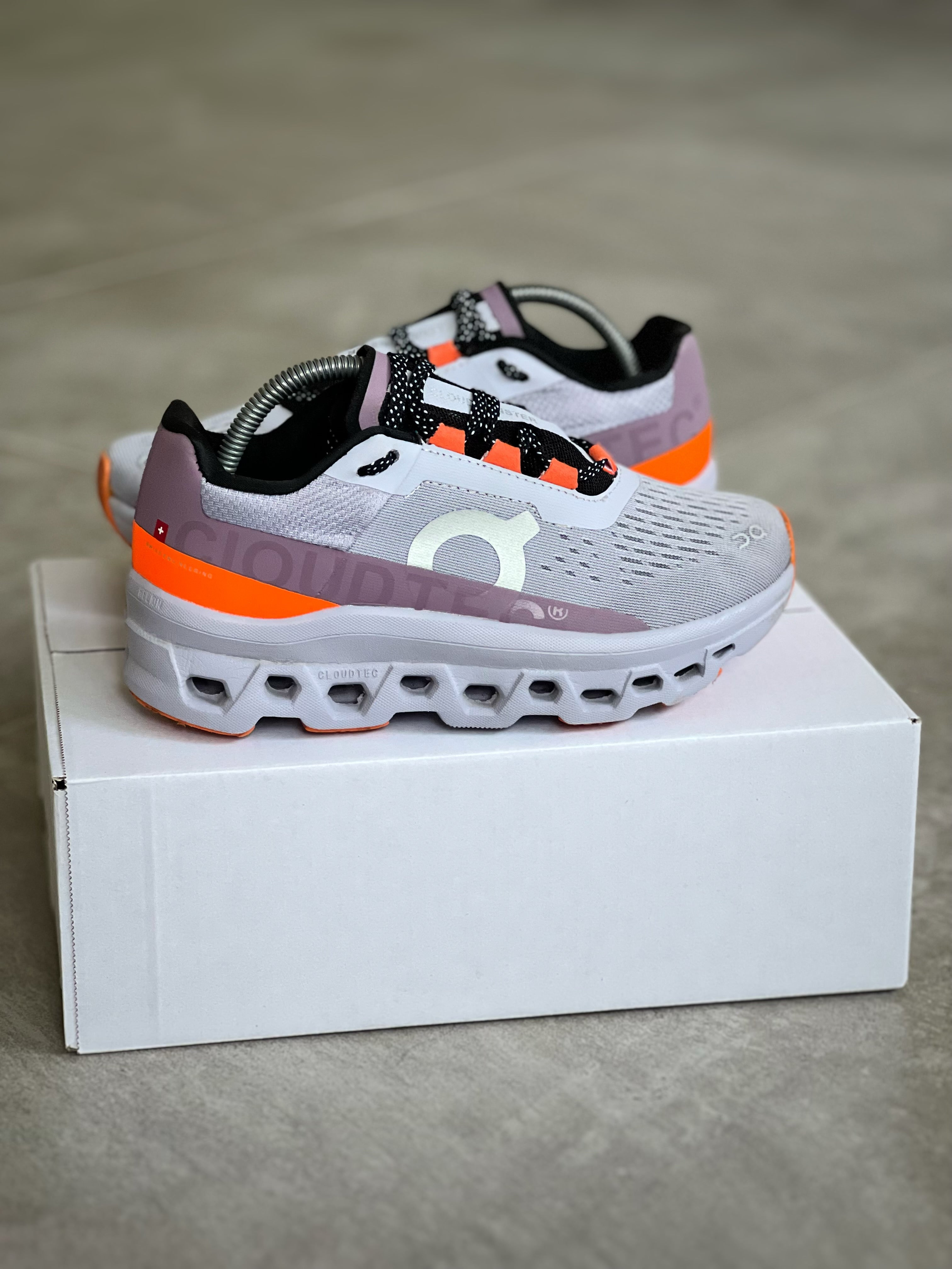 Talla 37 | On Running Cloudmonster Woman