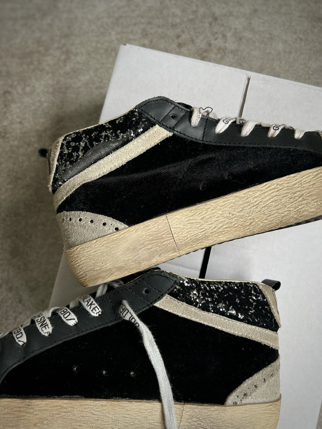 Talla 37 | Golden Goose Mid Star Black Preowned