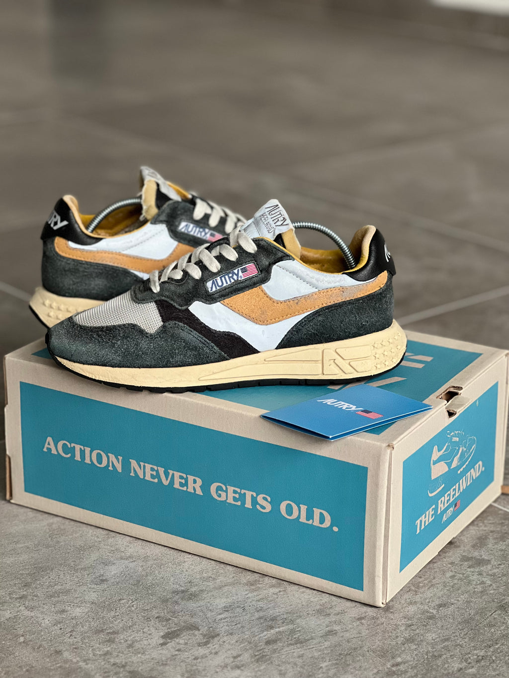 Size 40 | Autry Reelwind Preloved Reflective