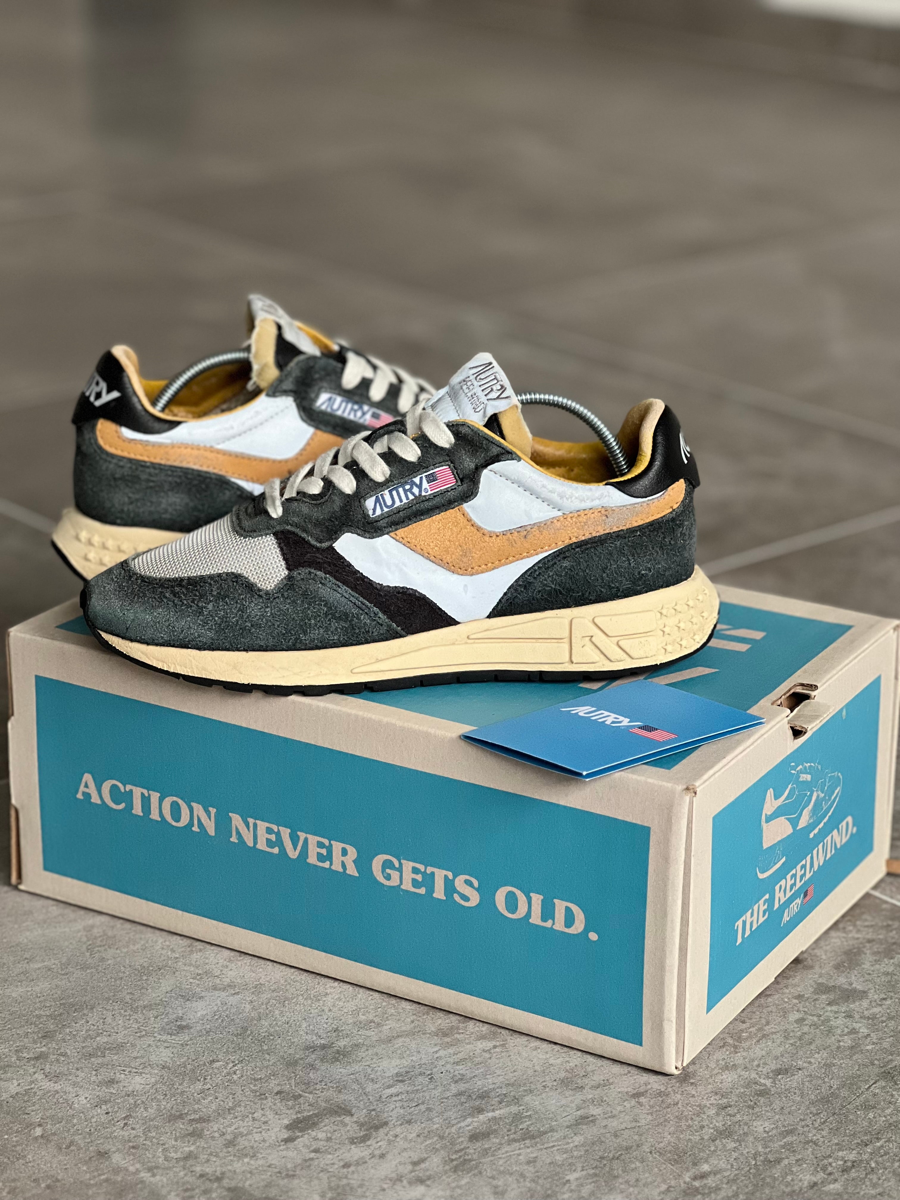 Size 40 | Autry Reelwind Preloved Reflective