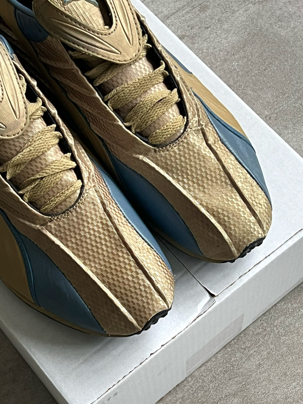 Talla 42 | 2003 Puma Japan Exclusive Y2K