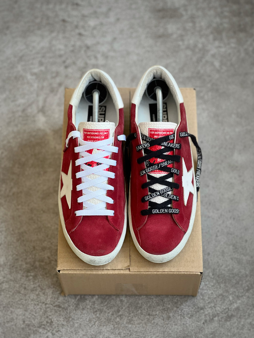 Talla 41 | Red & White Superstar