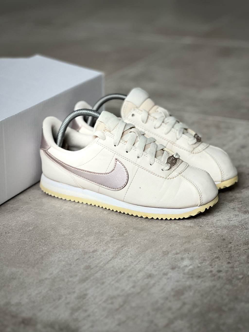 Talla 36 | Nike Cortez Retro Preloved Woman Beige