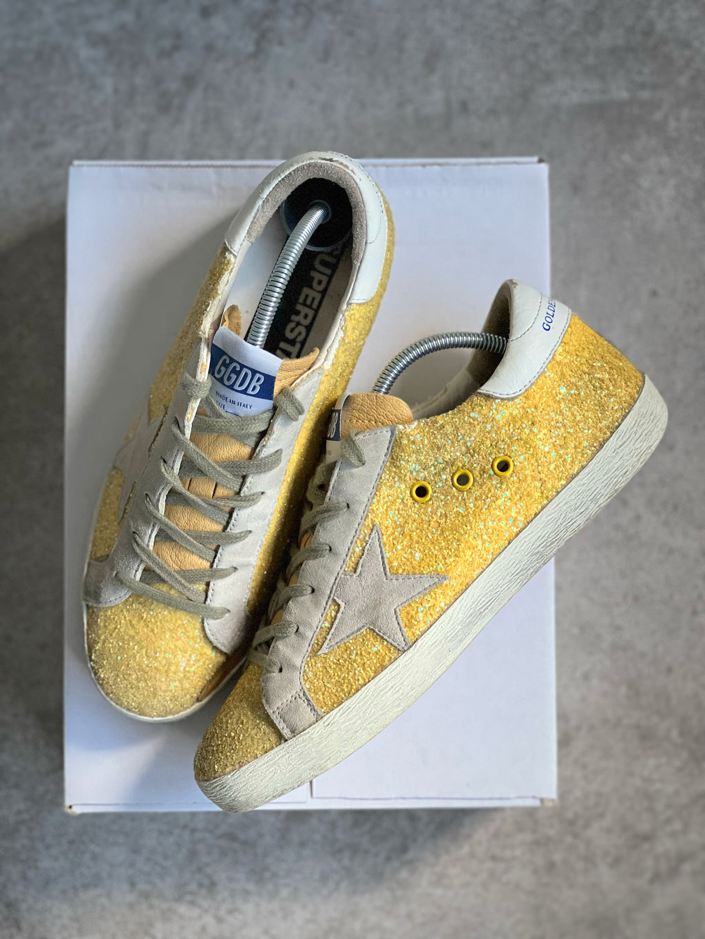 Size 40 | Superstar Yellow Retro Golden Goose