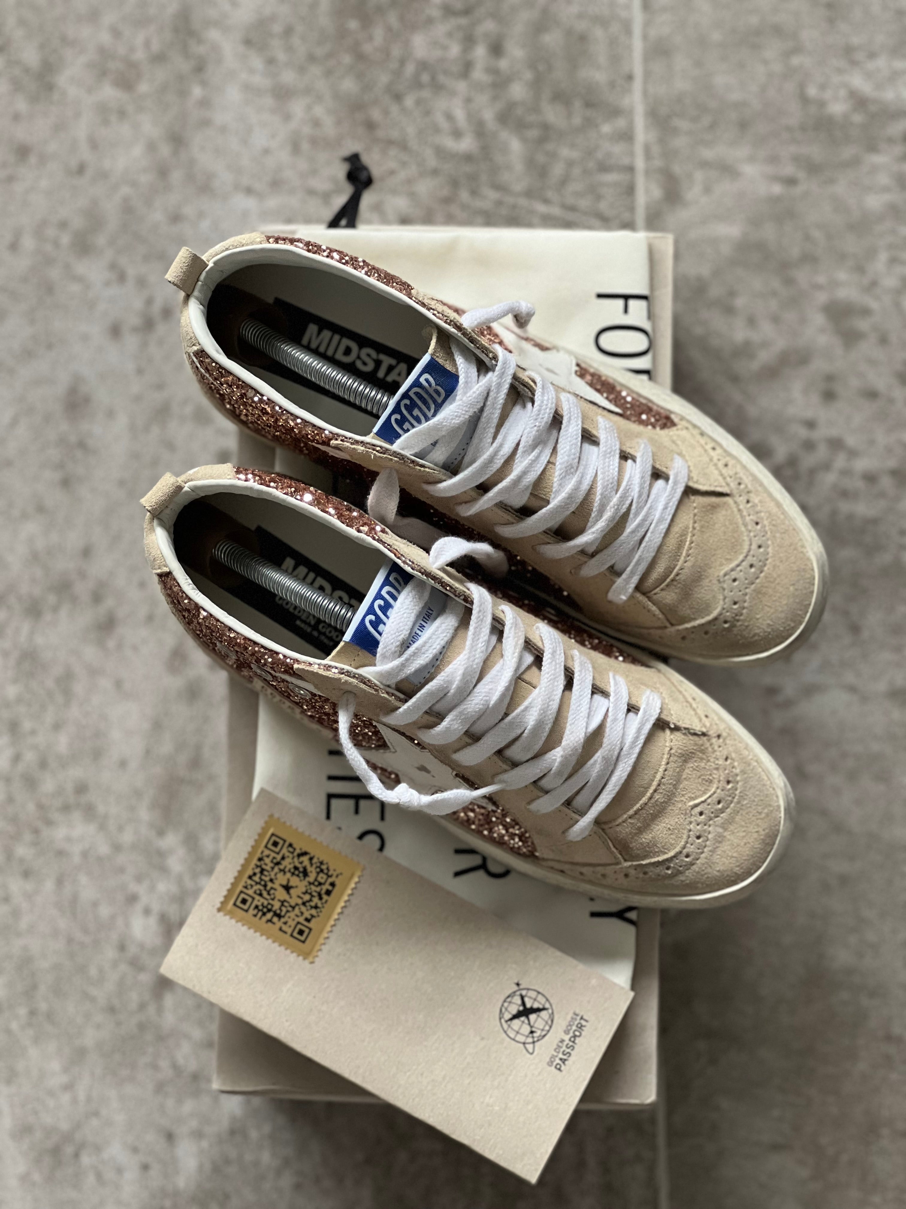 Size 38 | Mid Star Golden Goose