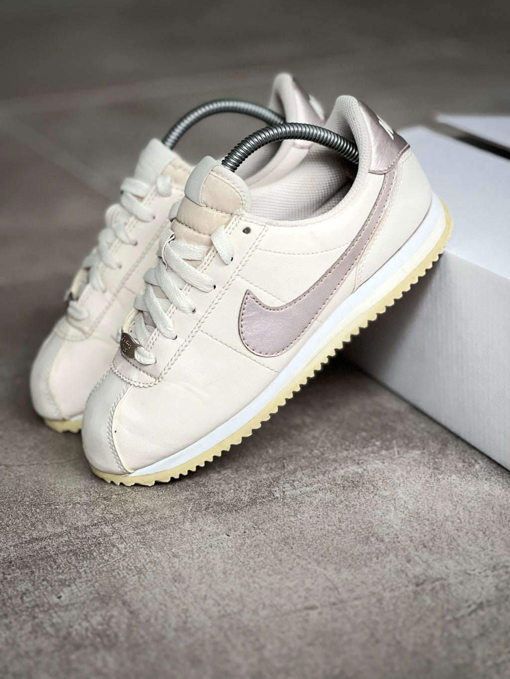 Talla 36 | Nike Cortez Retro Preloved Woman Beige