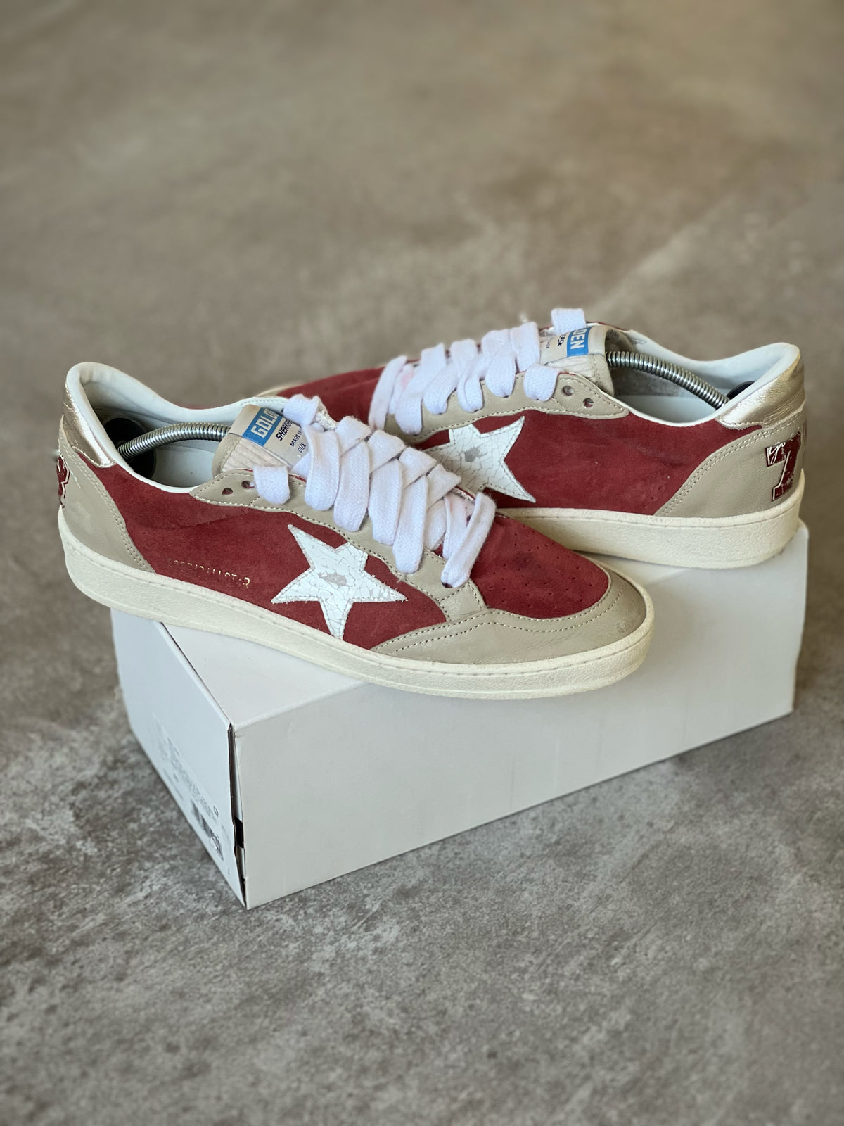 Zapatillas Golden Goose Ball Star "78" - Burdeos y Blancas