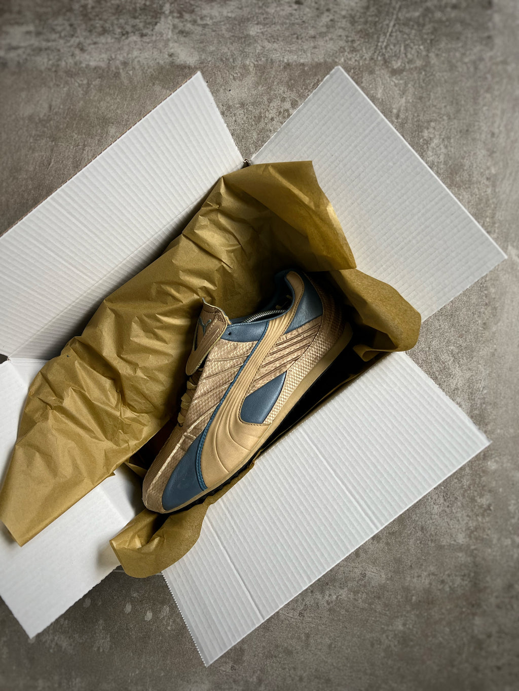 Talla 42 | 2003 Puma Japan Exclusive Y2K