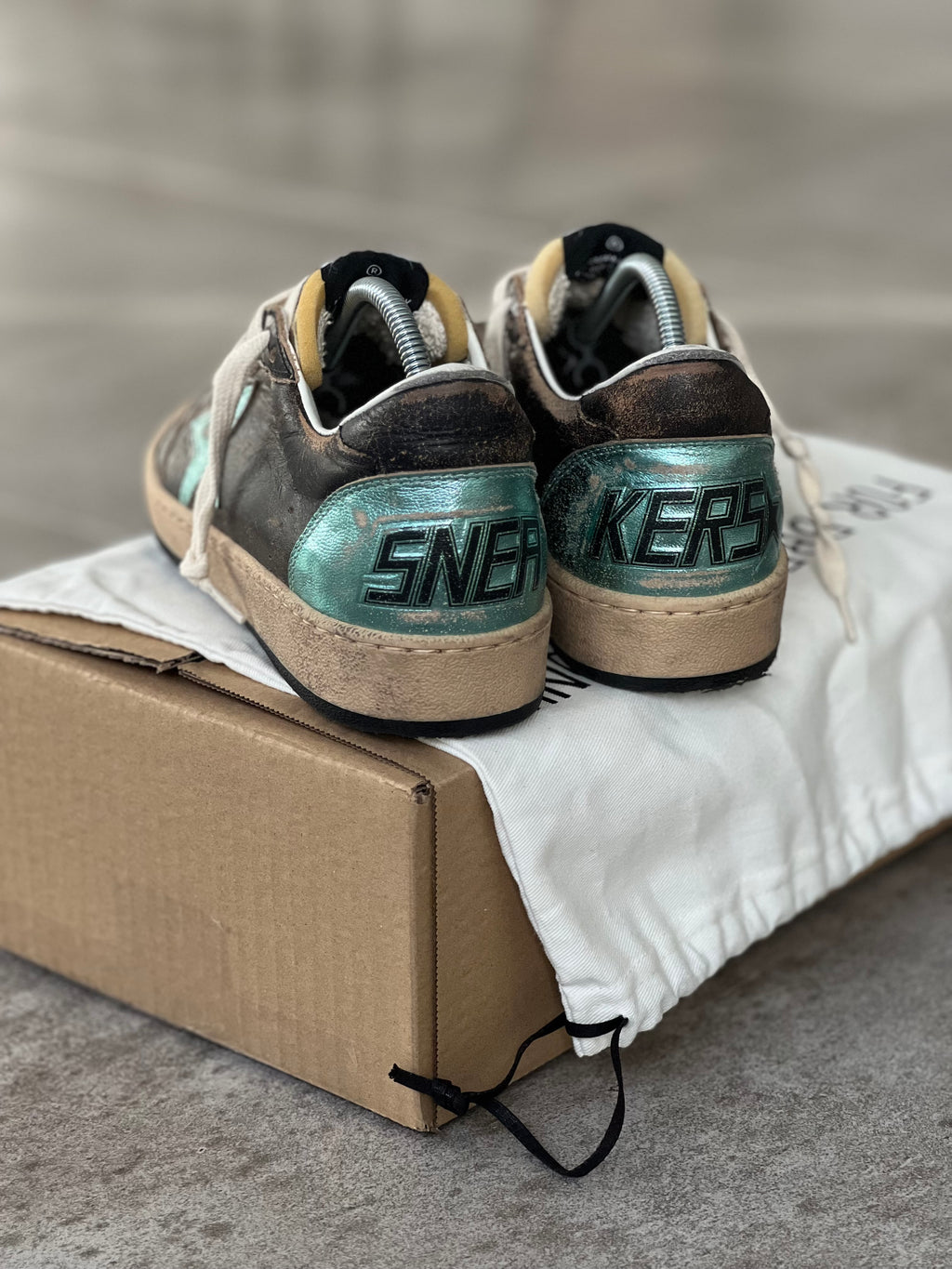 Talla 38 | Ball Star Black Edition Golden Goose