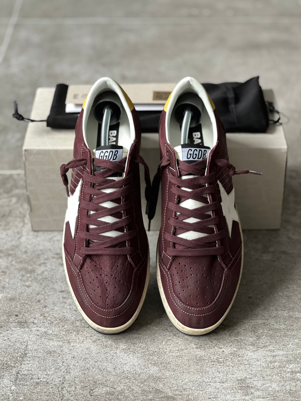 Various sizes | Golden Goose Ball Star Burgundy Man