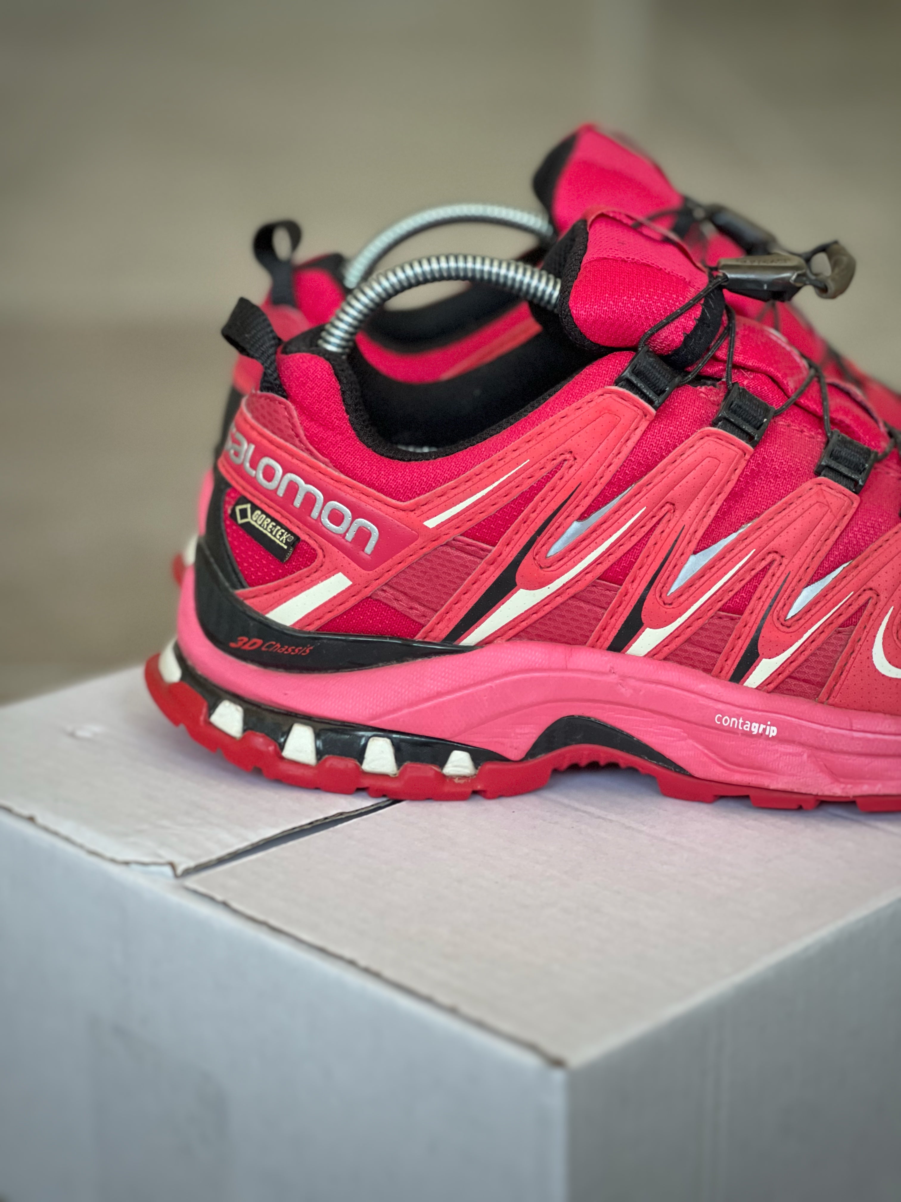 Talla 37,5 | Salomon Outdoor Retro Style Pink Gore Tex Woman