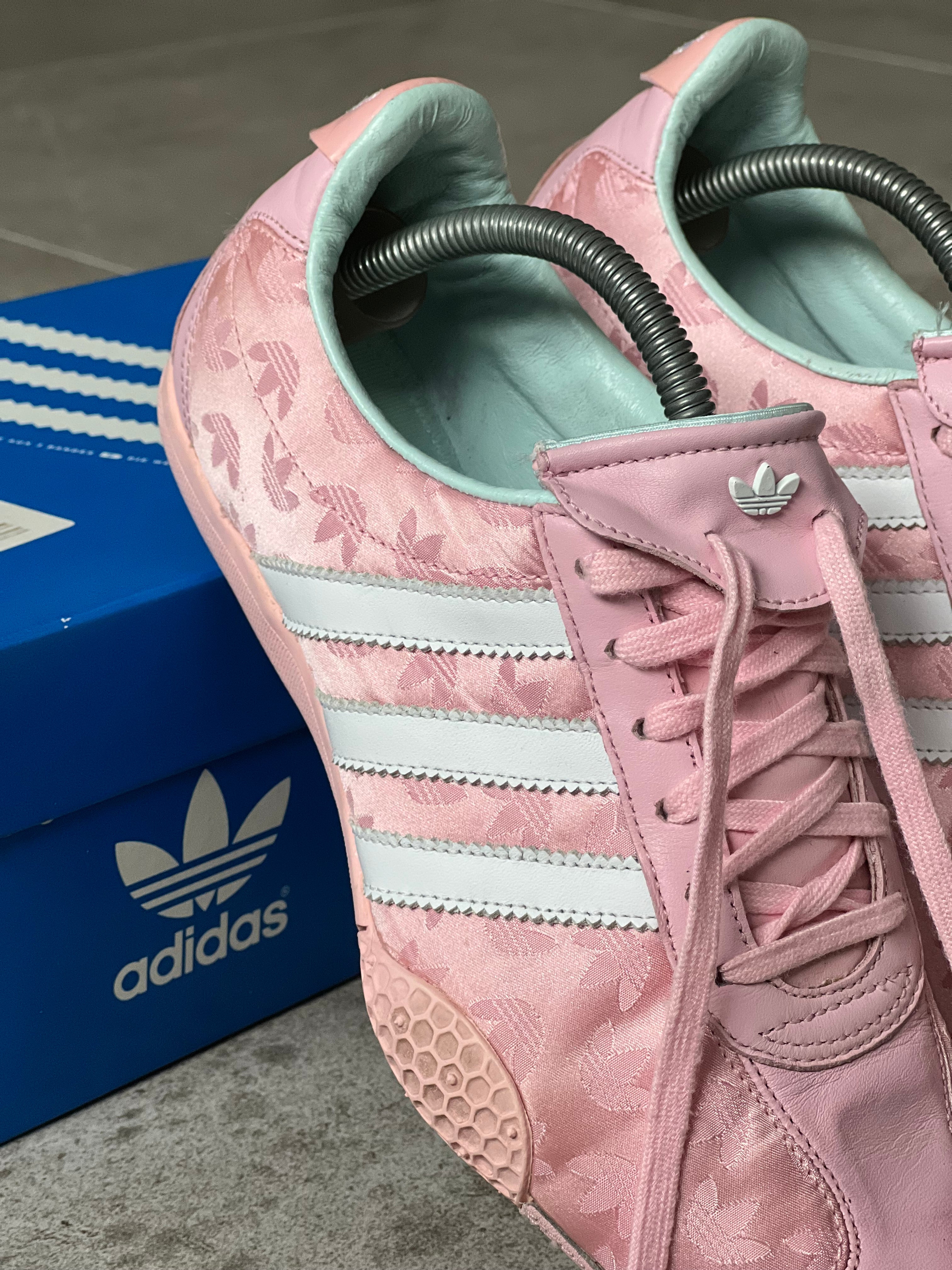 Size 38 | Adidas Retro Pink Apollo