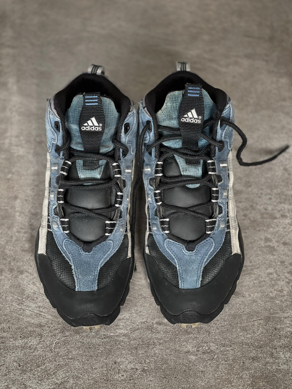 Size 42 | Gore Tex Adidas Y2k boots