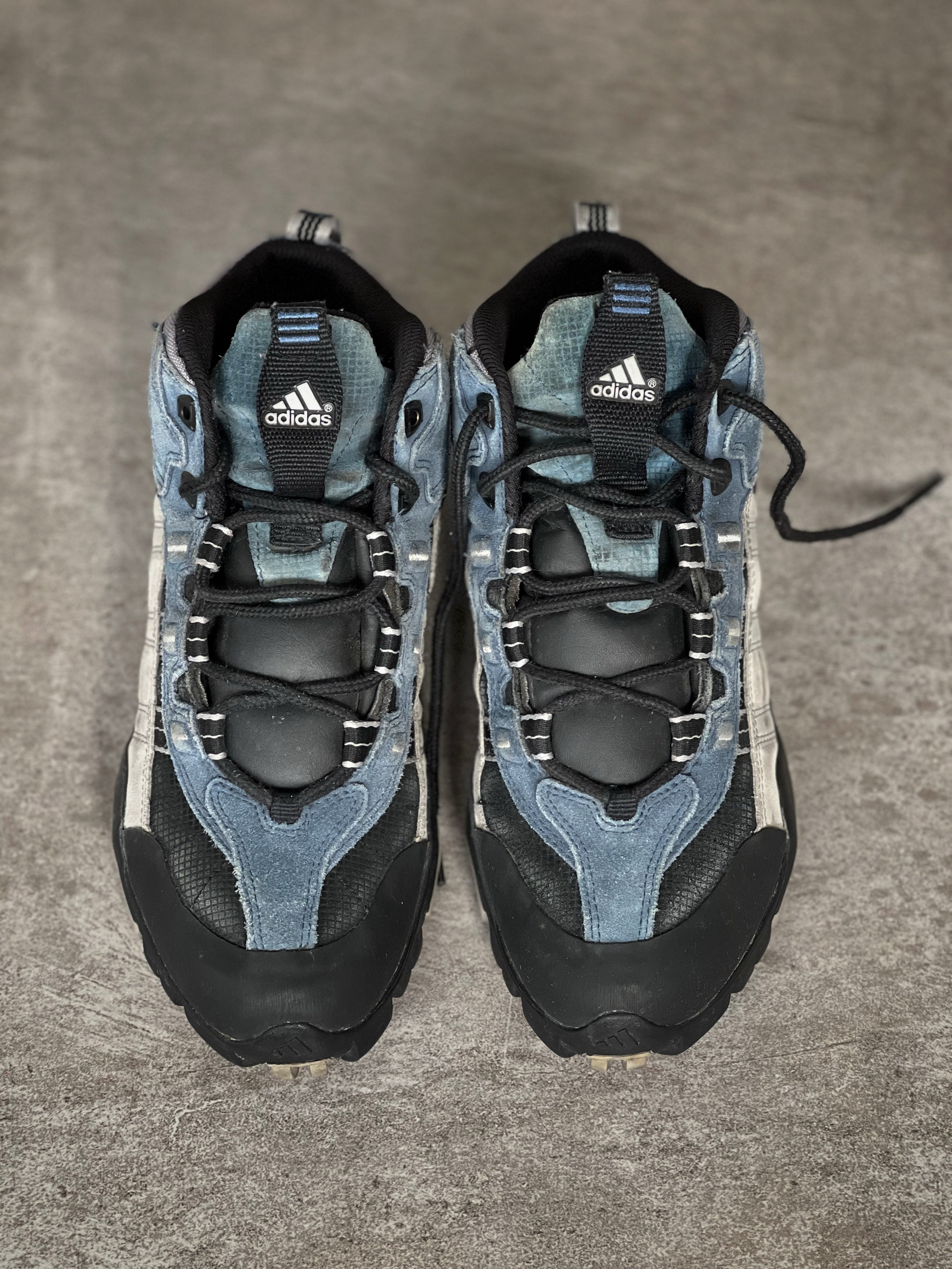 Size 42 | Gore Tex Adidas Y2k boots