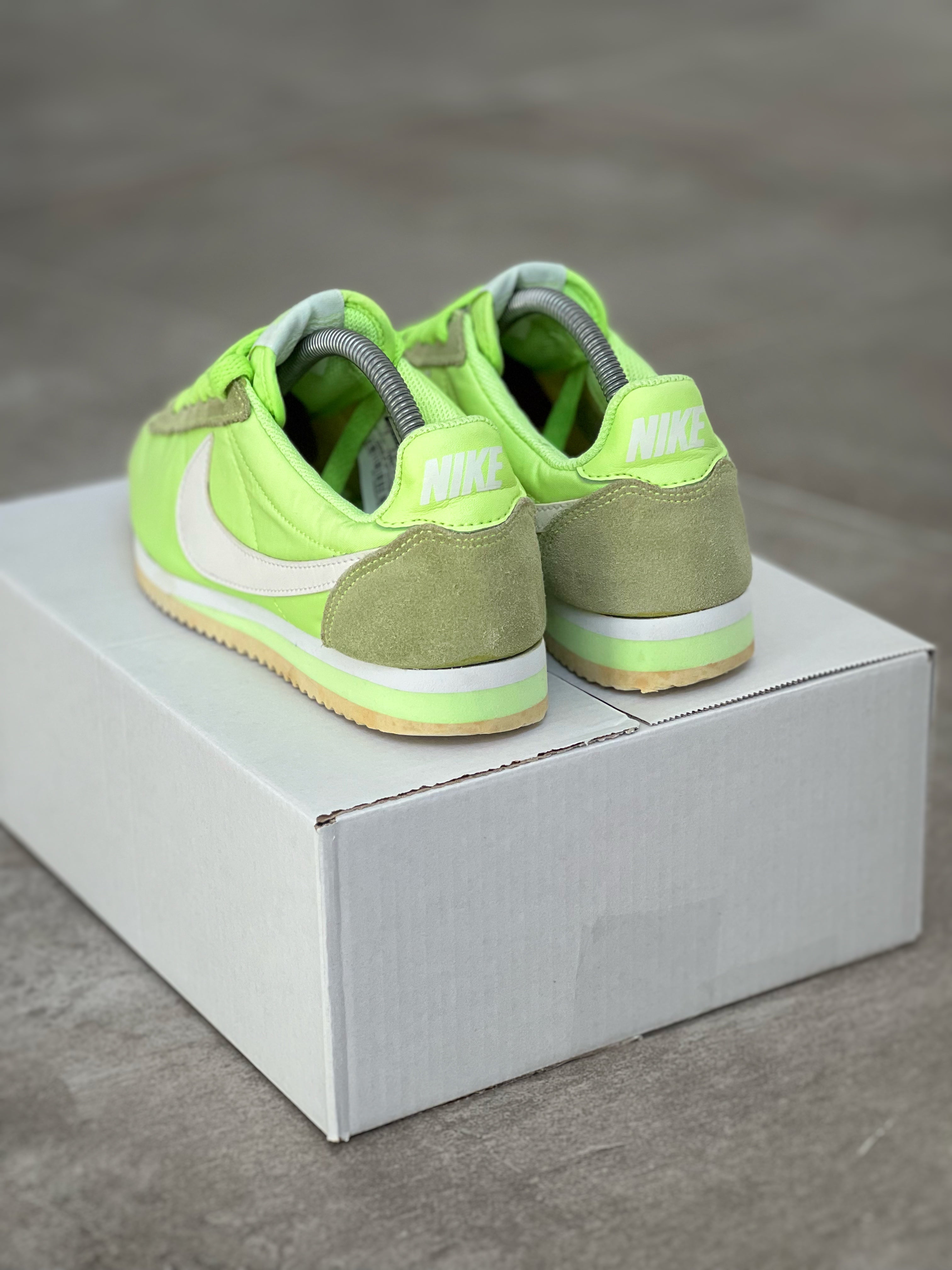 Talla 38 | Nike Cortez fluor green woman