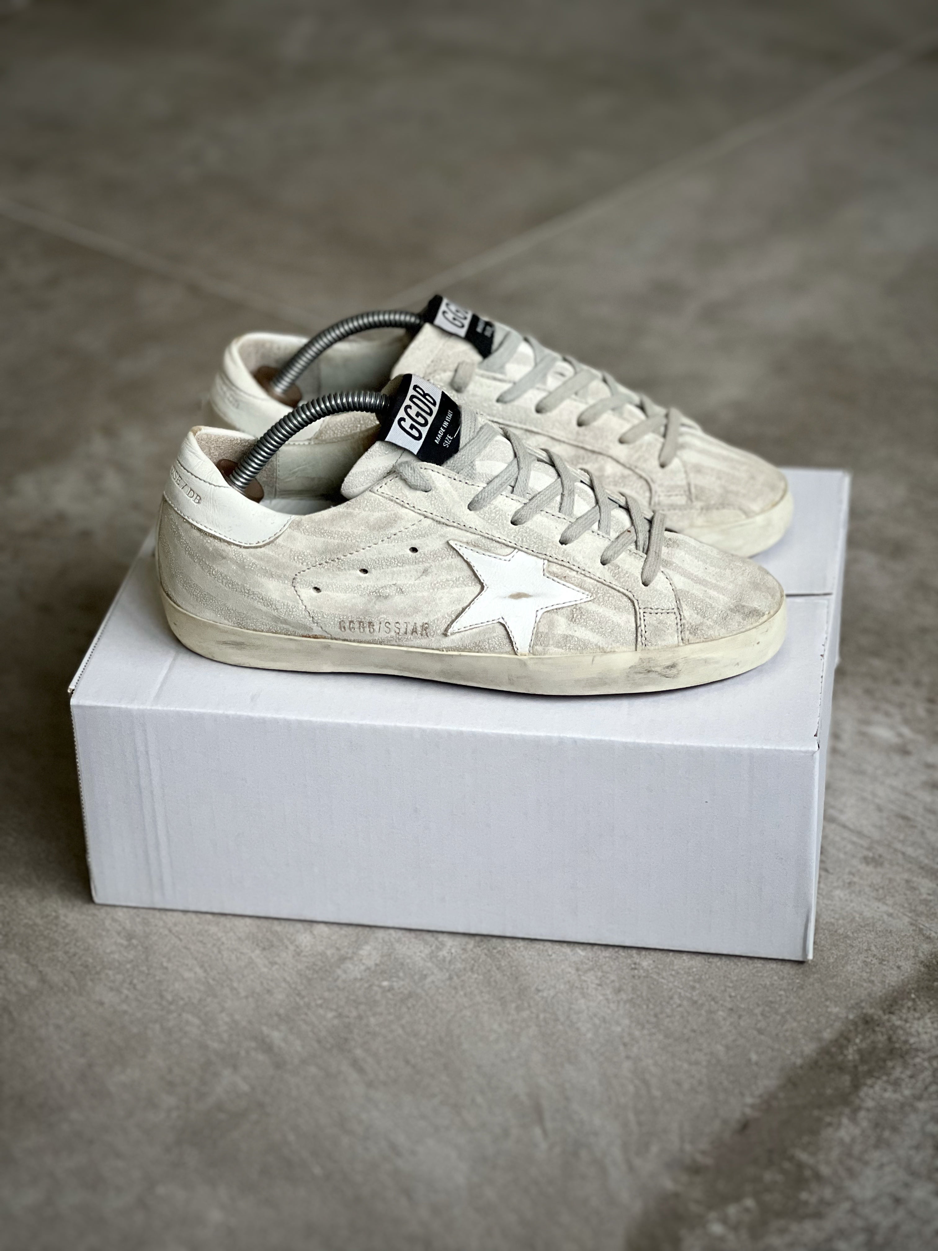 Size 37 | Golden Goose Gray Original Retro Woman