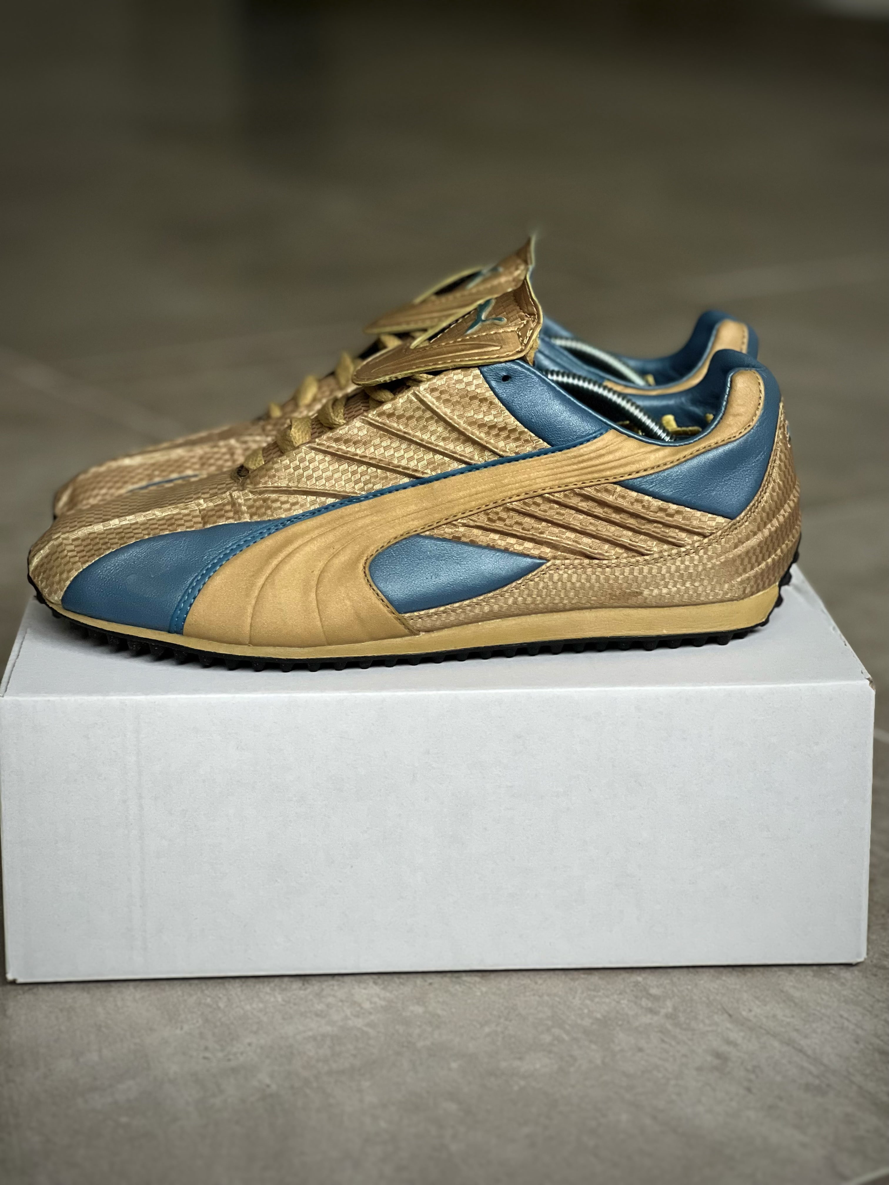 Talla 42 | 2003 Puma Japan Exclusive Y2K