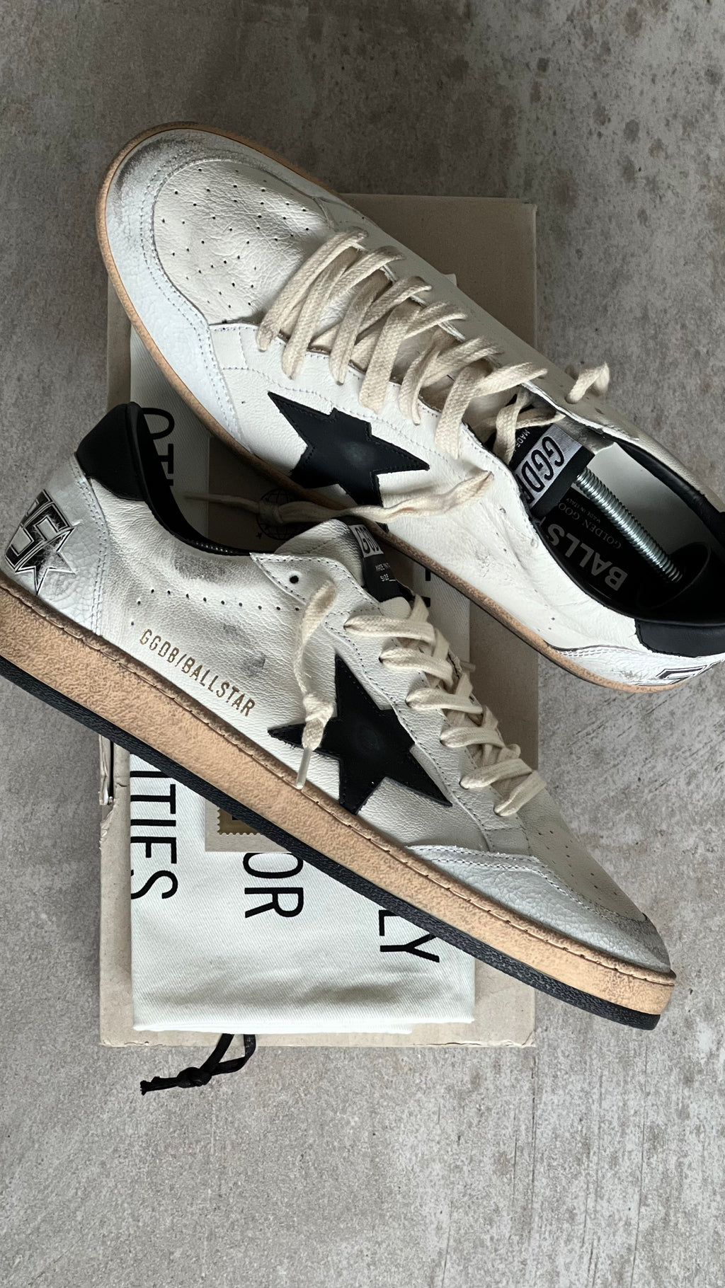 Talla 43 | Golden Goose Ball Star White & Black Classic