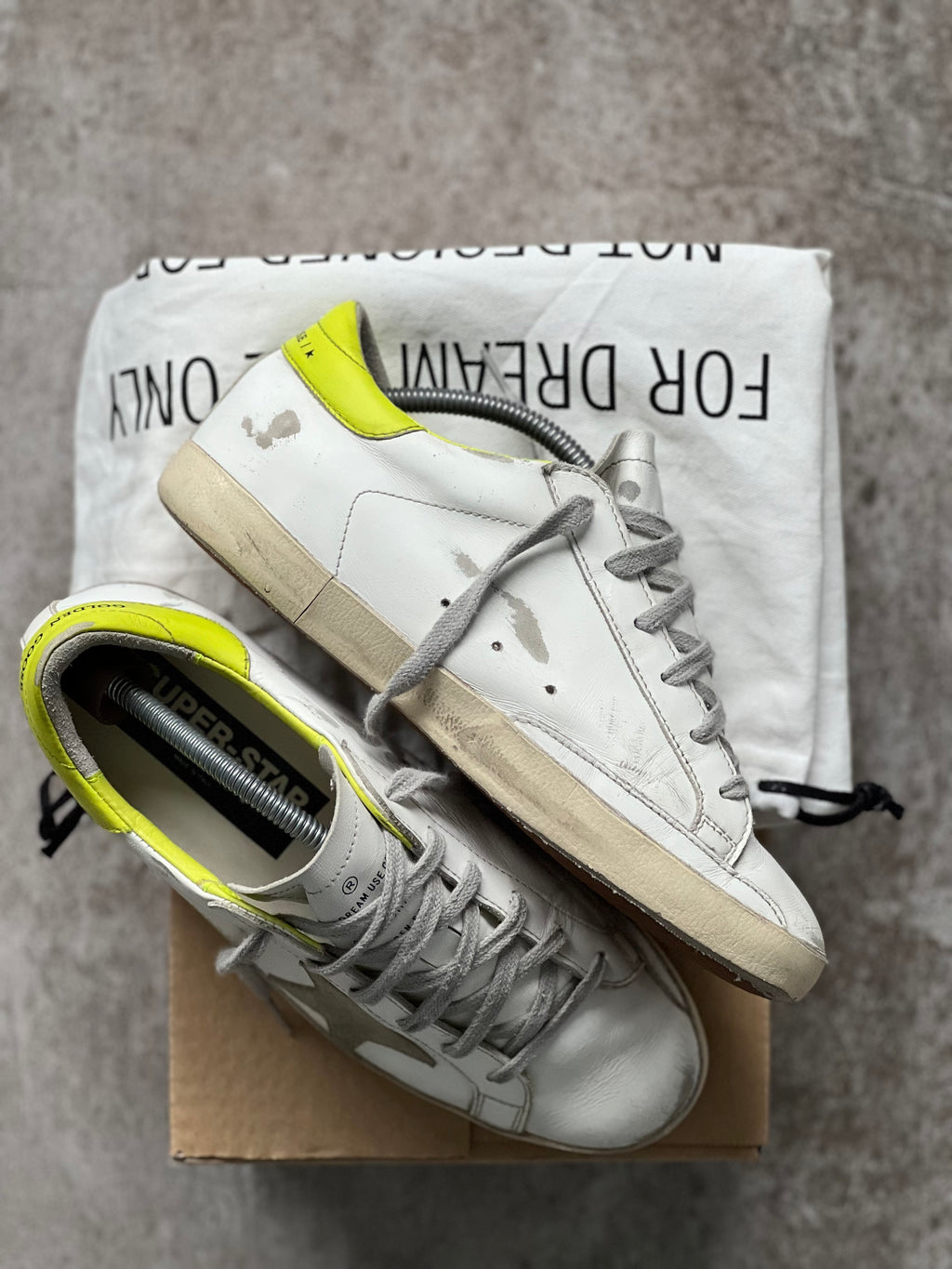 Talla 39 | Golden Goose Superstar Fluor