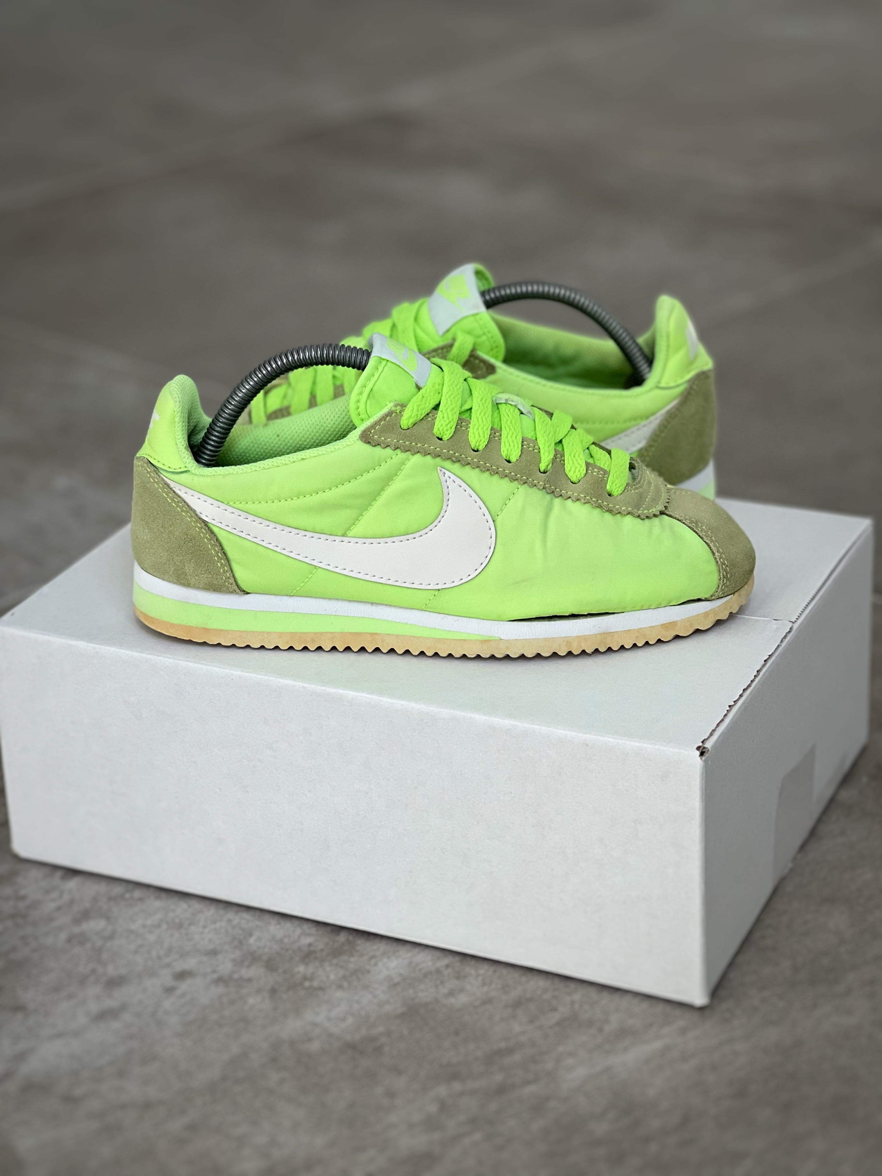 Talla 38 | Nike Cortez fluor green woman