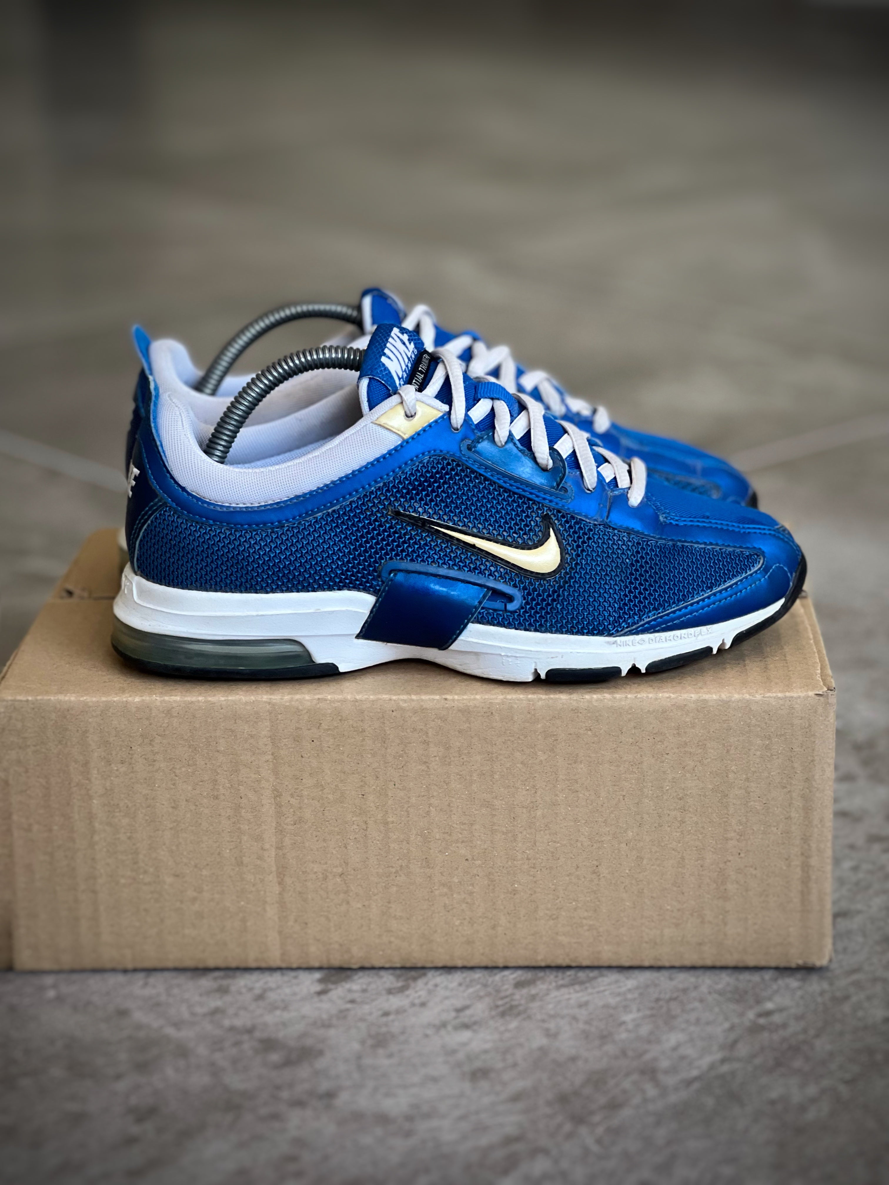 Talla 37,5 | Nike Essential Y2k Retro Style