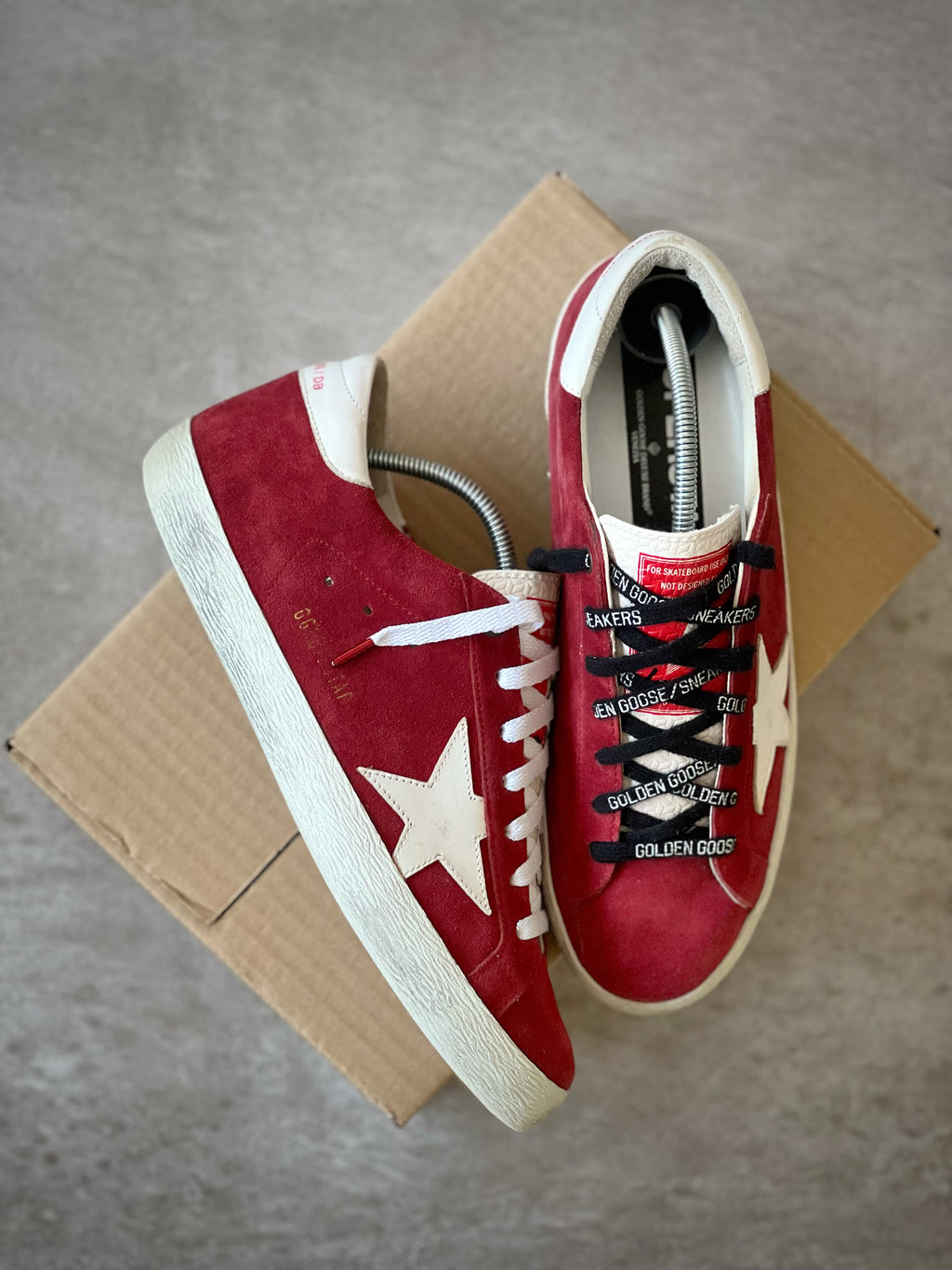Talla 41 | Red & White Superstar