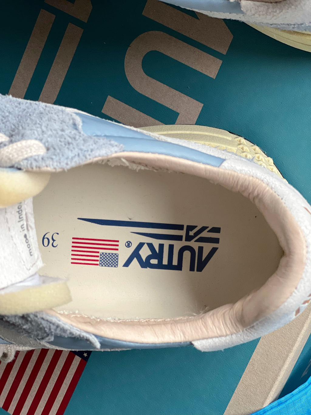 Talla 39 | Autry Reelwind Light Blue Woman Retro Style