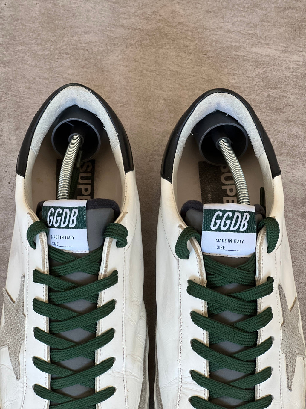 Size 42 | Golden Goose White Classic Man