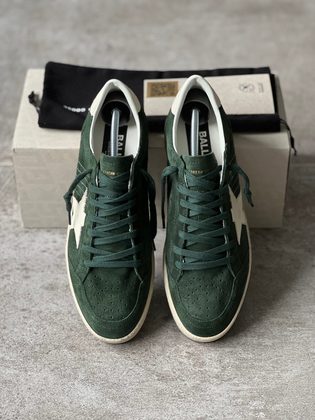Size 41 | Golden Goose Ball Star Dark Green Man