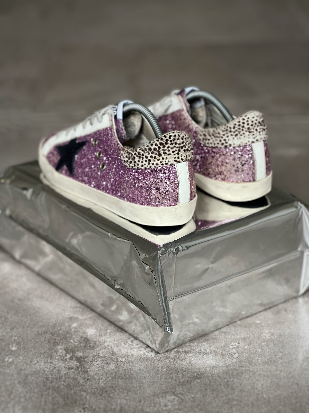 Golden Goose Superstar Purple Woman Preloved