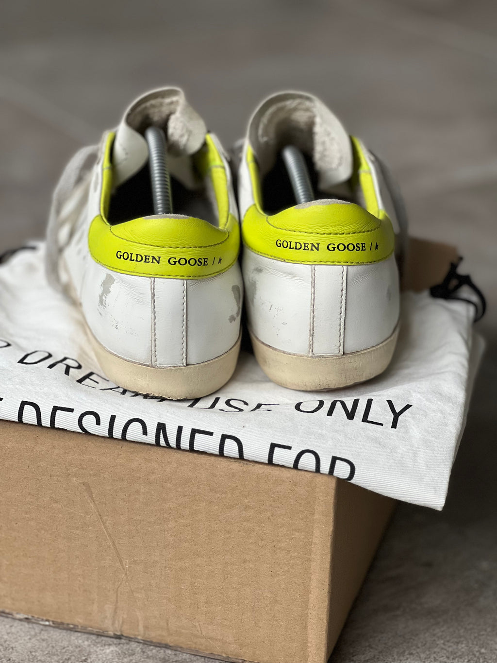 Talla 39 | Golden Goose Superstar Fluor