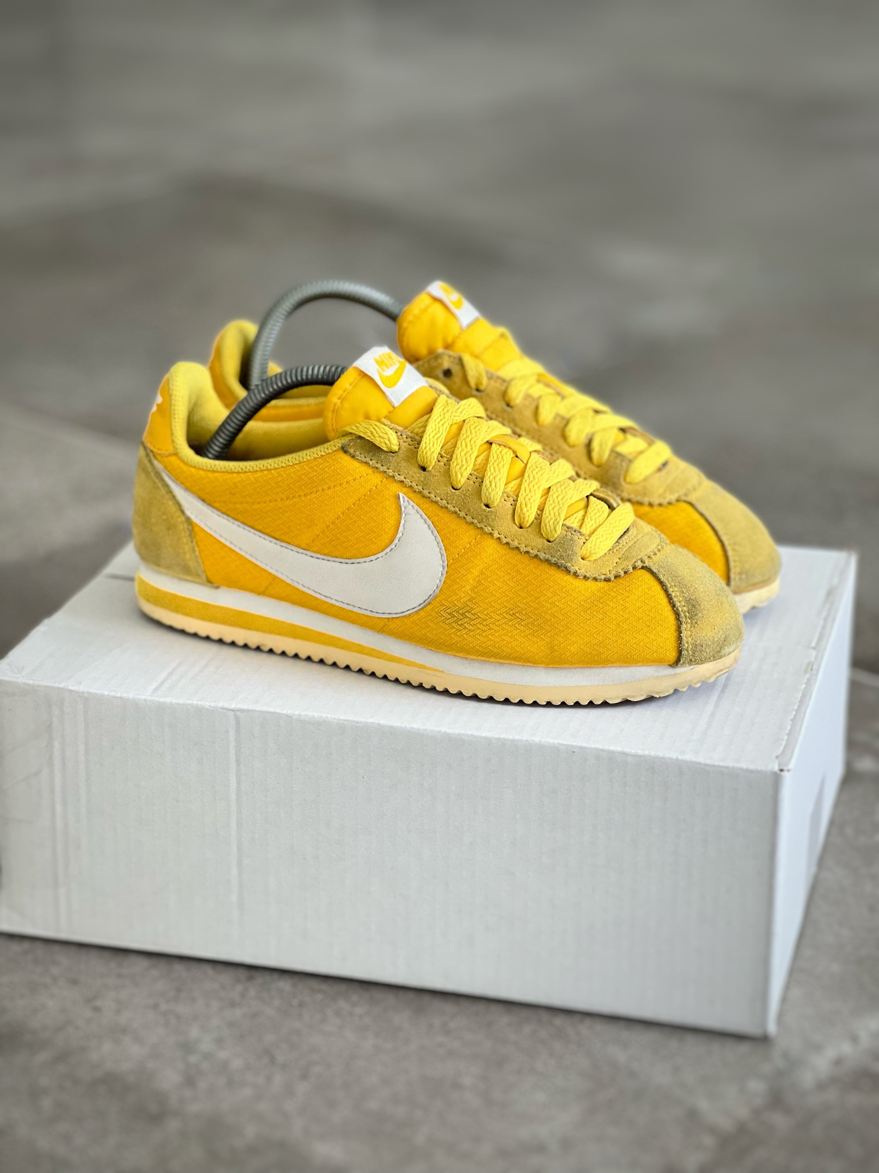 Talla 38 | Nike Cortez 2000’s yellow Woman