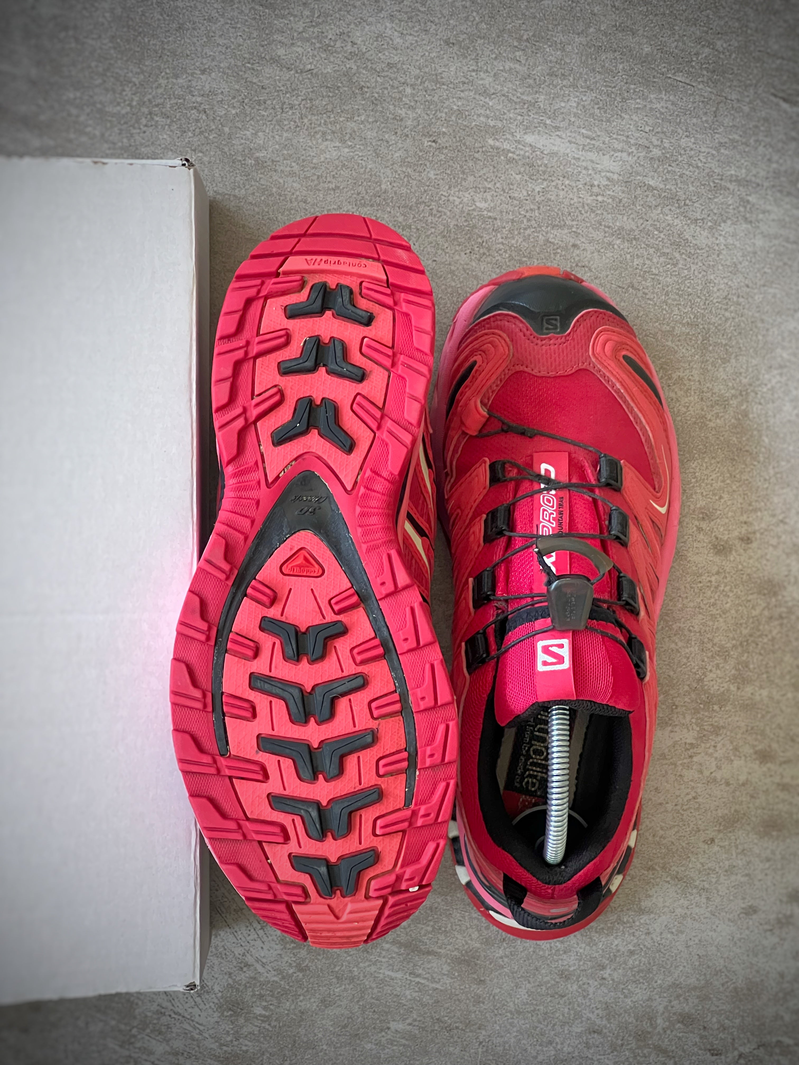 Size 7.5 | Salomon Outdoor Retro Style Pink Gore Tex Woman