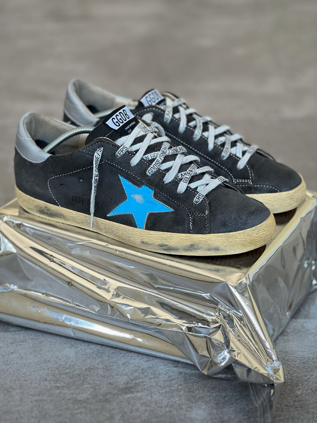 Golden Goose Superstar Grey & Blue Man Preowned