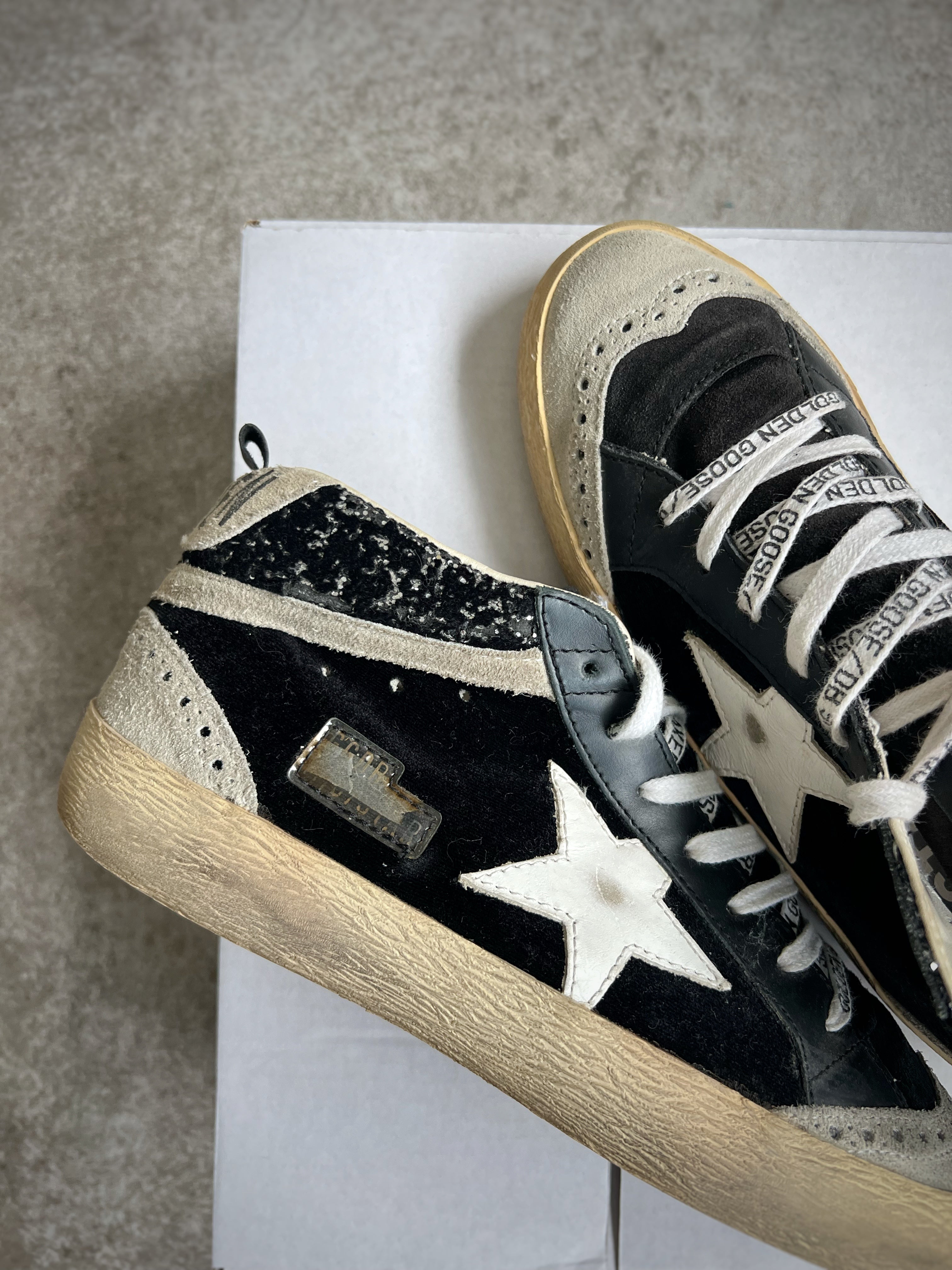 Talla 37 | Golden Goose Mid Star Black Preowned
