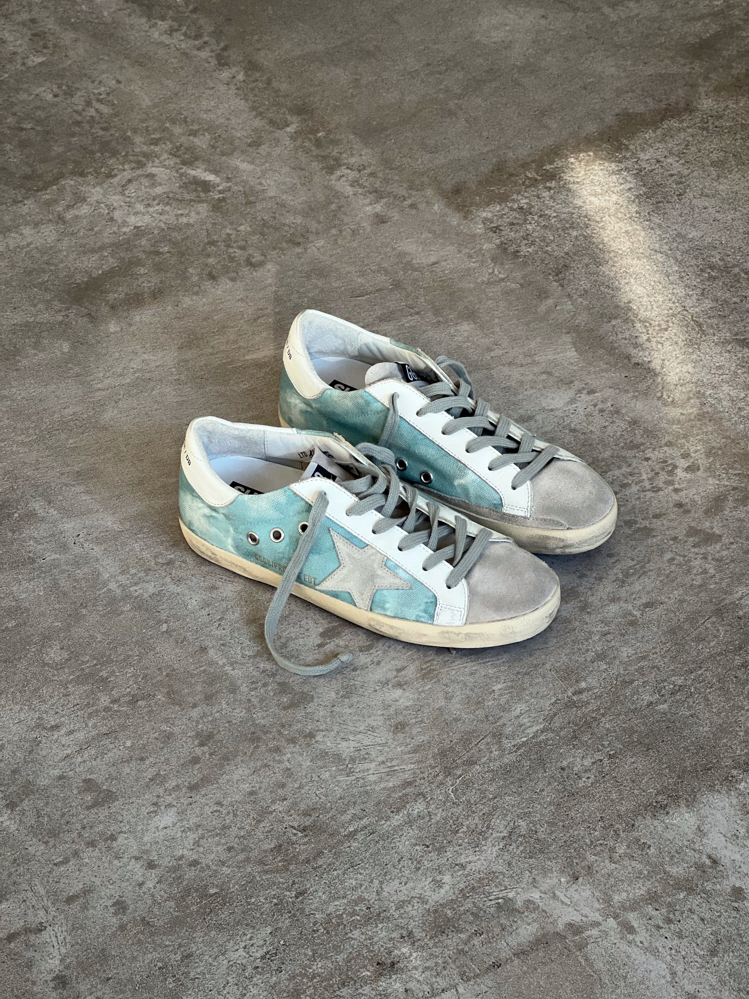 Size 37 | Exclusive Superstar Golden Goose 250 pairs