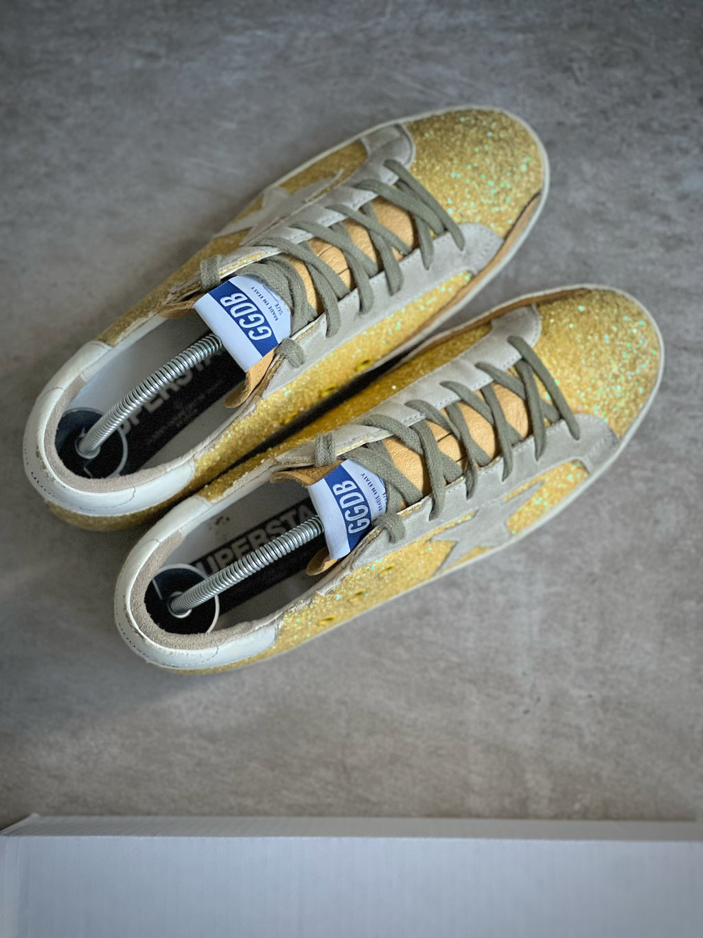 Size 40 | Superstar Yellow Retro Golden Goose