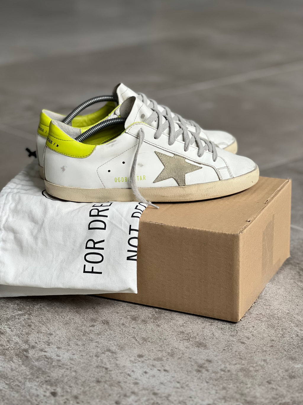Talla 39 | Golden Goose Superstar Fluor